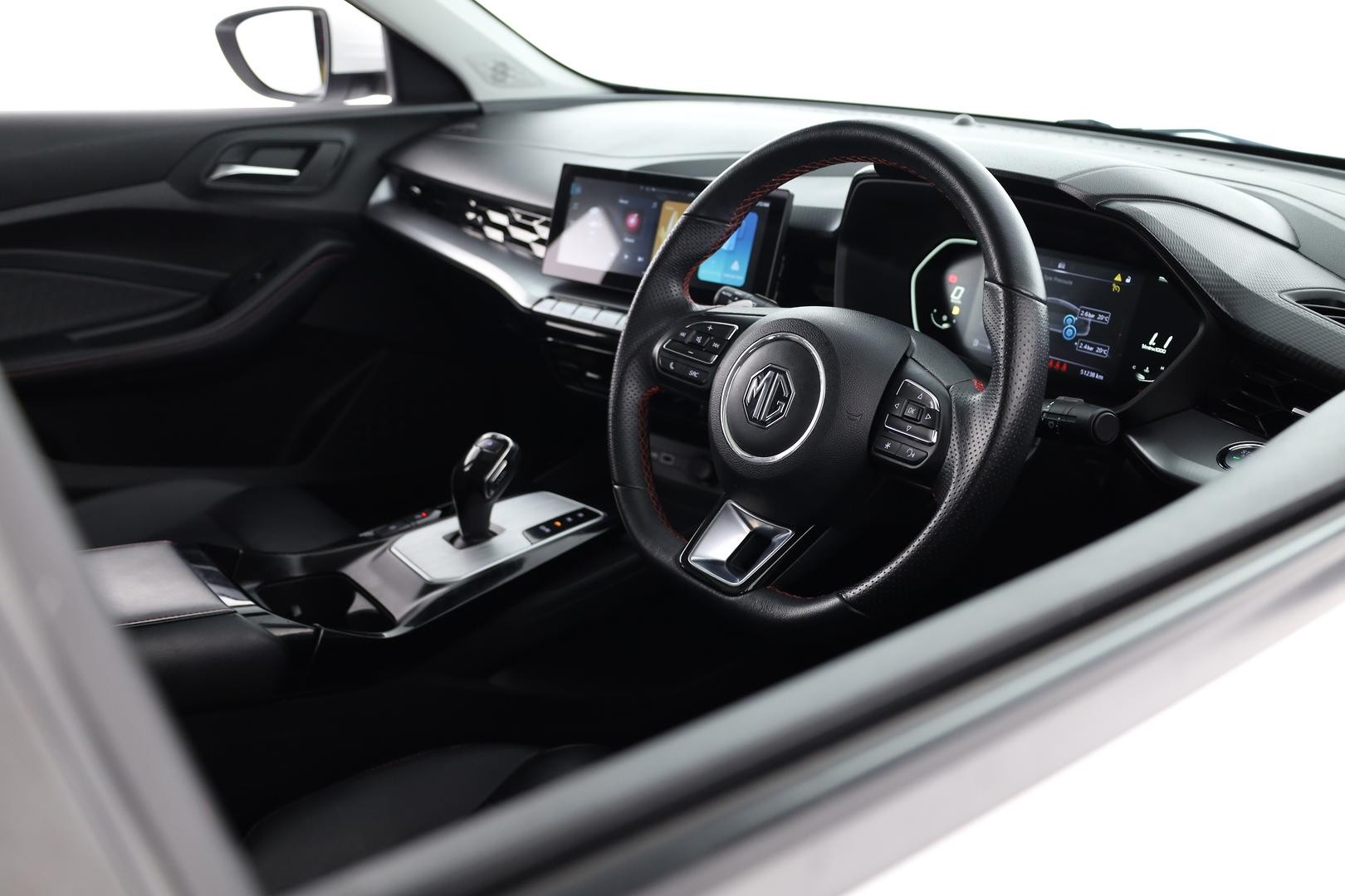 MG Mg5 image 4
