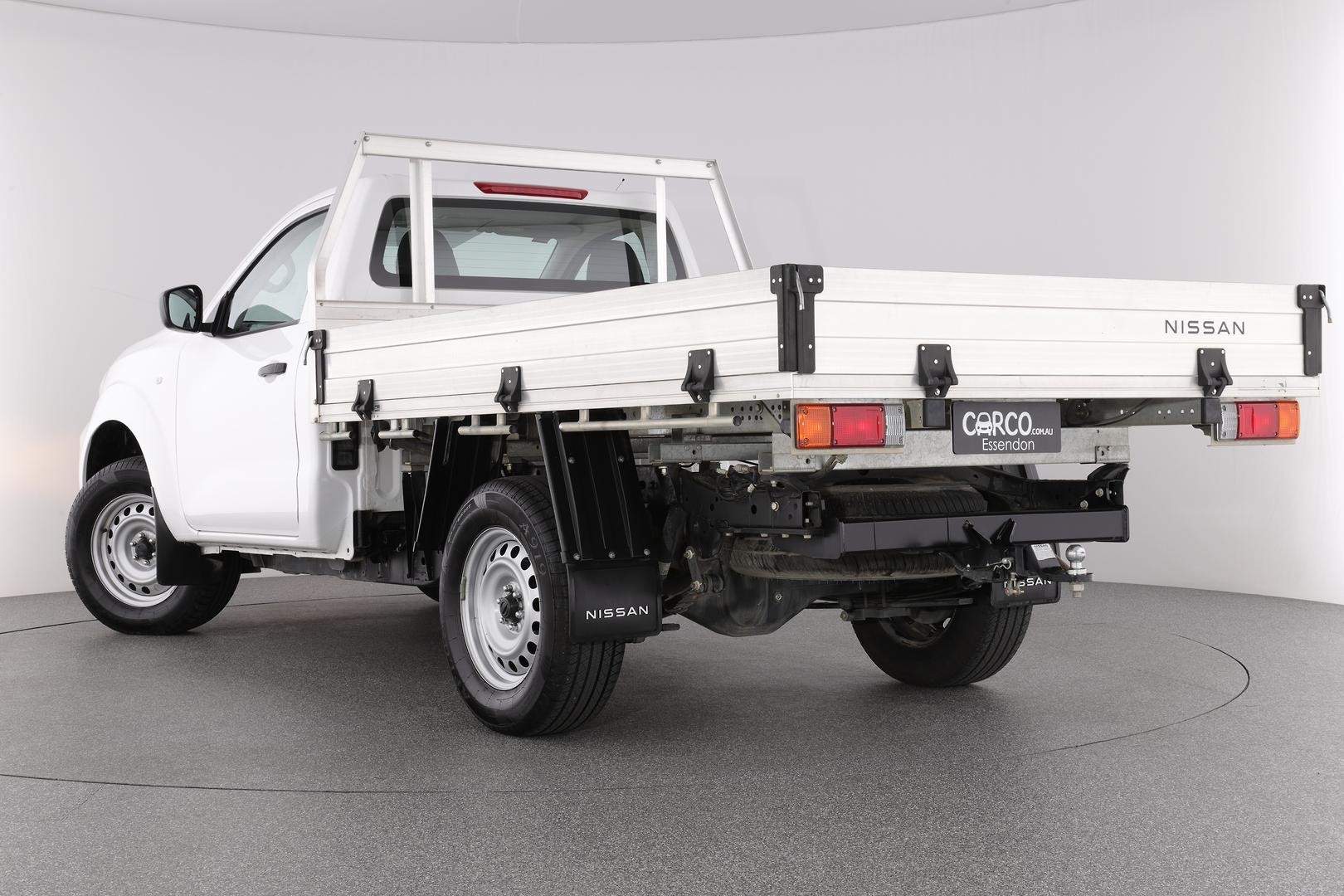 Nissan Navara image 2