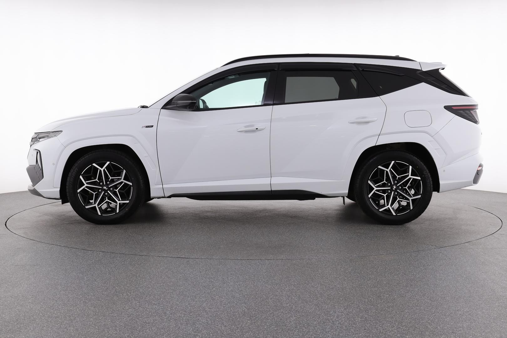 Hyundai Tucson image 2