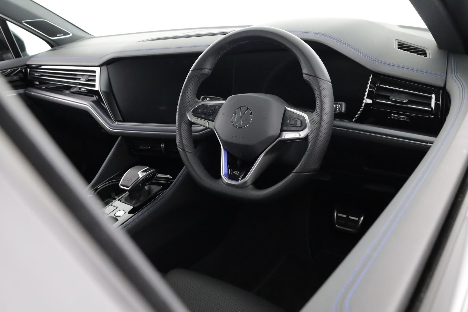 Volkswagen Touareg image 4