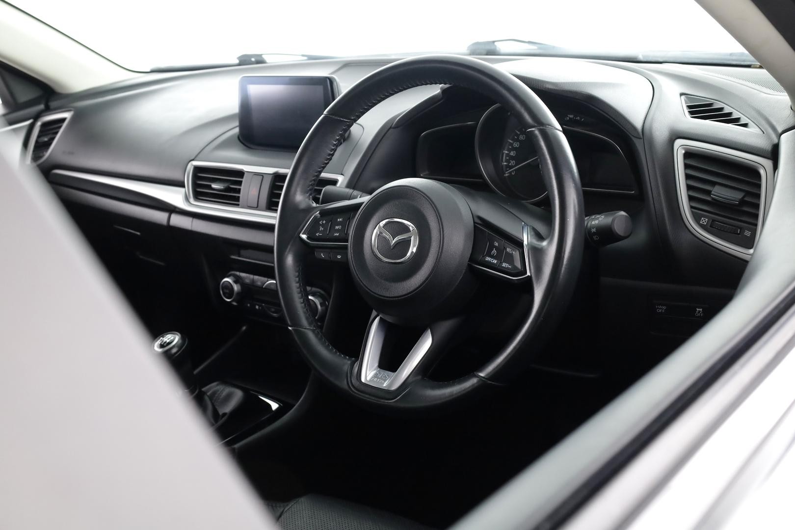 Mazda 3 image 4