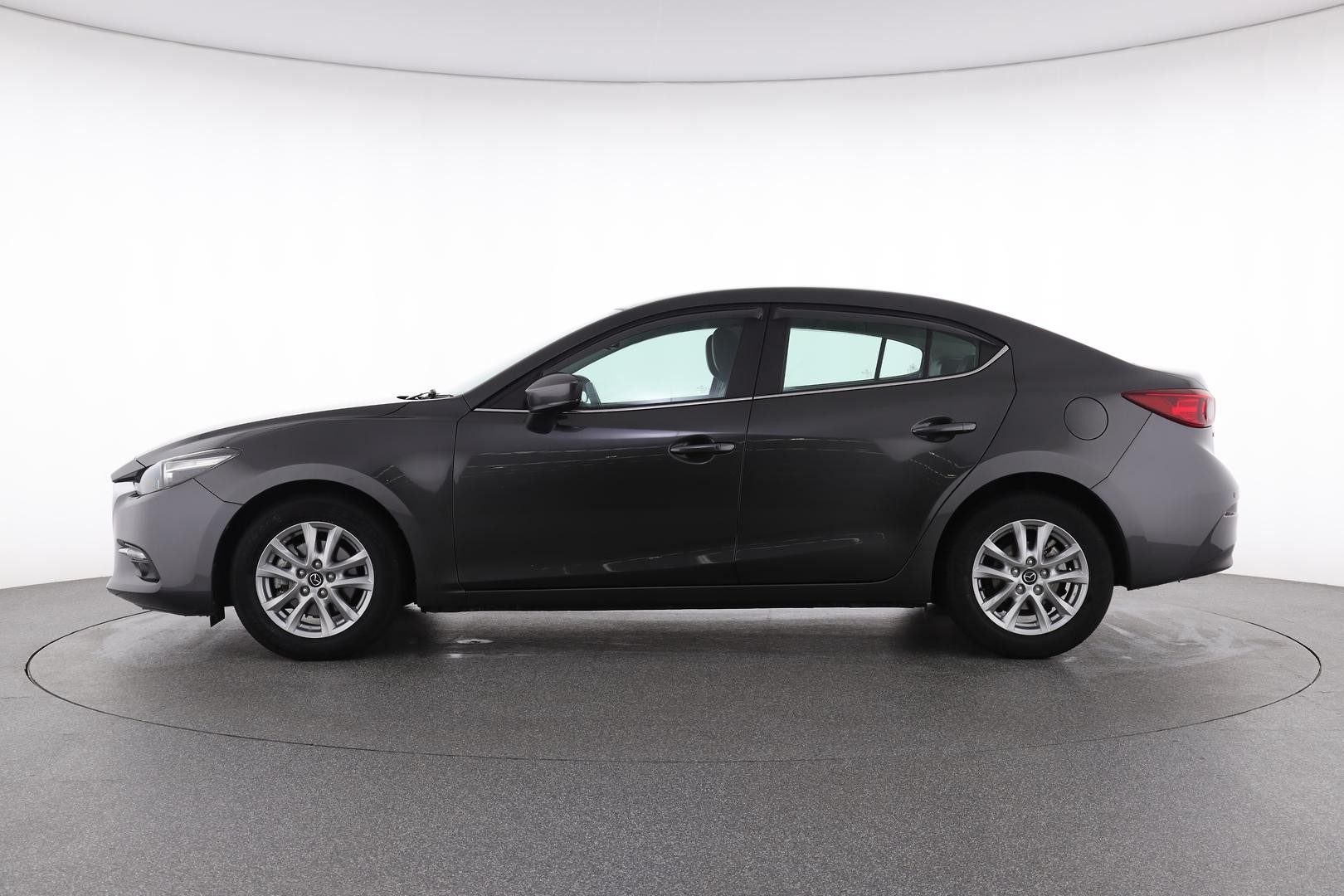Mazda 3 image 3