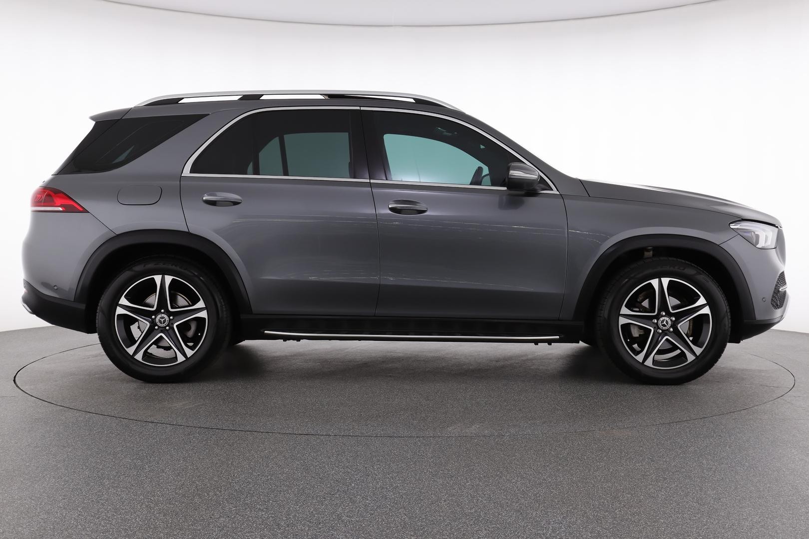 Mercedes Benz Gle-class image 2