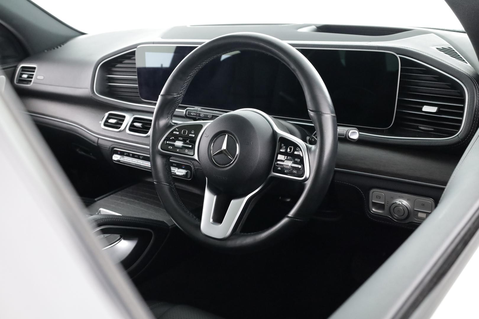 Mercedes Benz Gle-class image 4