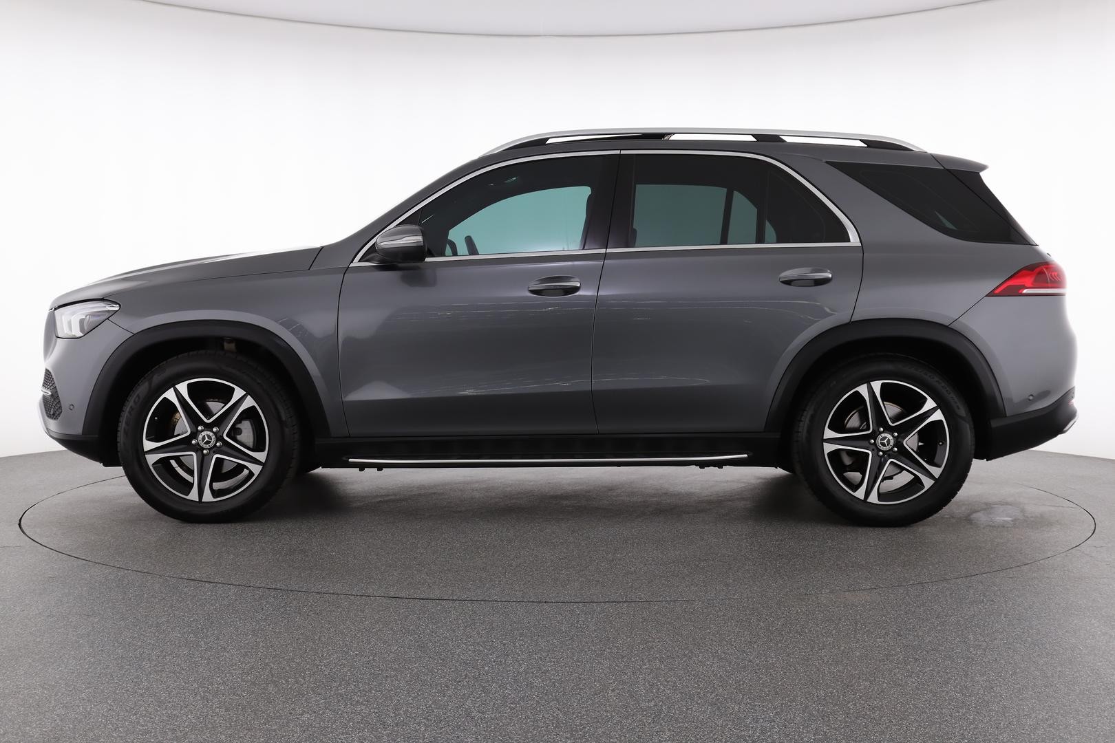 Mercedes Benz Gle-class image 2