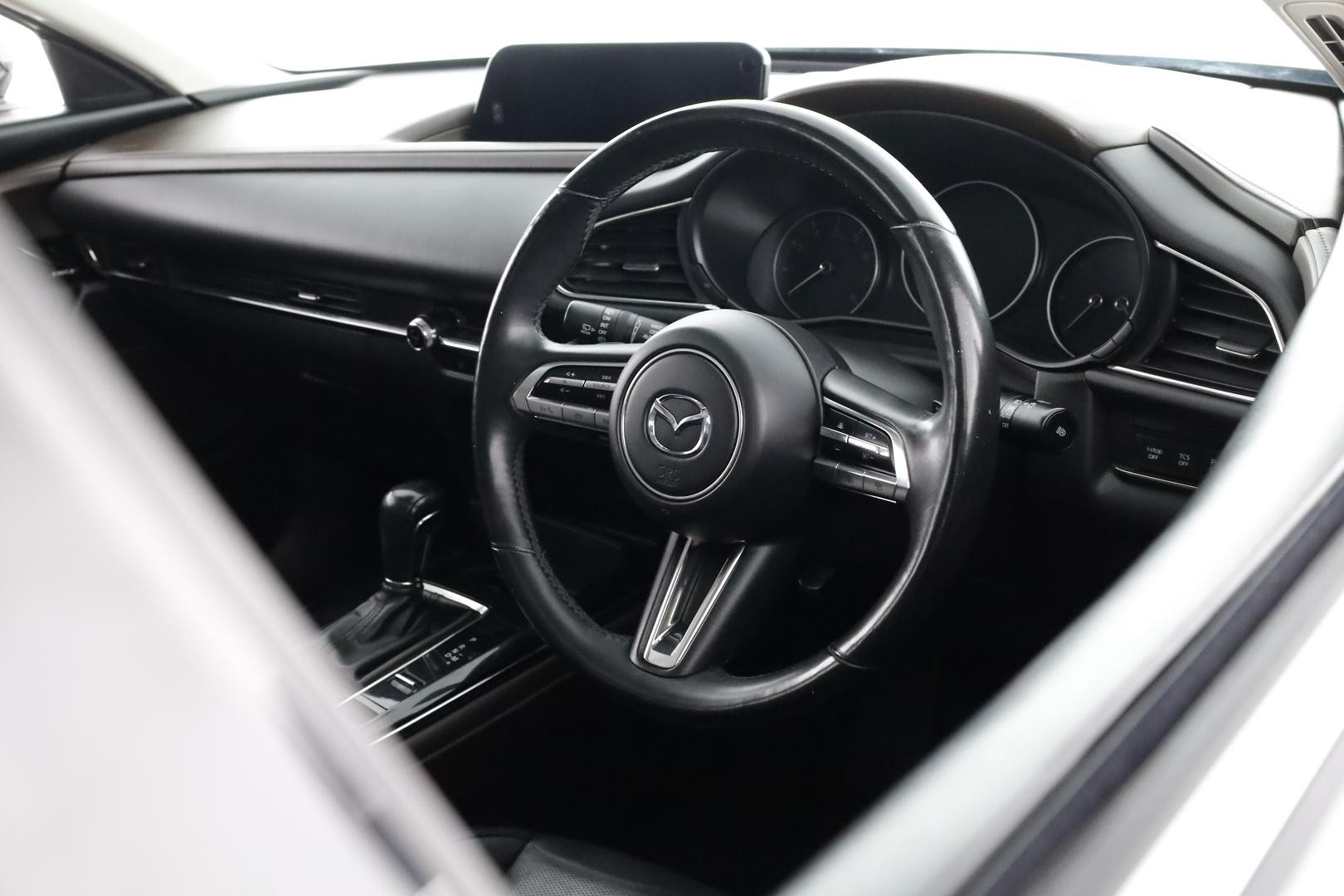 Mazda Cx-30 image 4