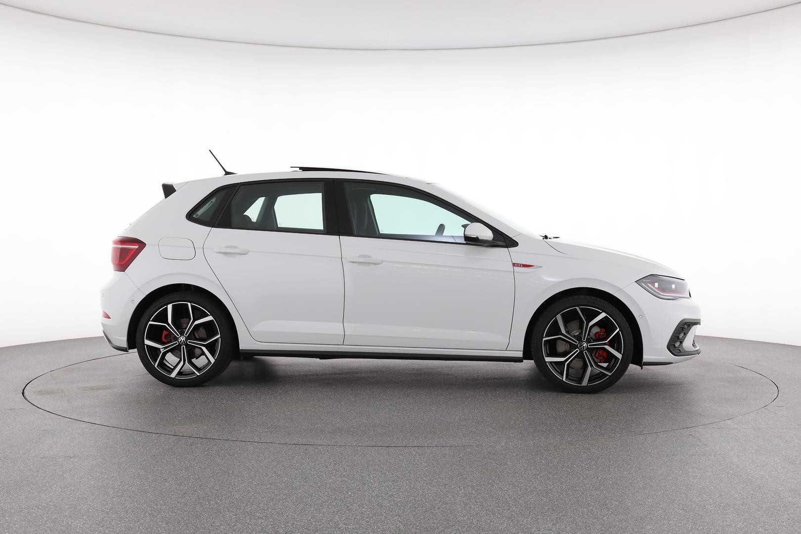 Volkswagen Polo image 2