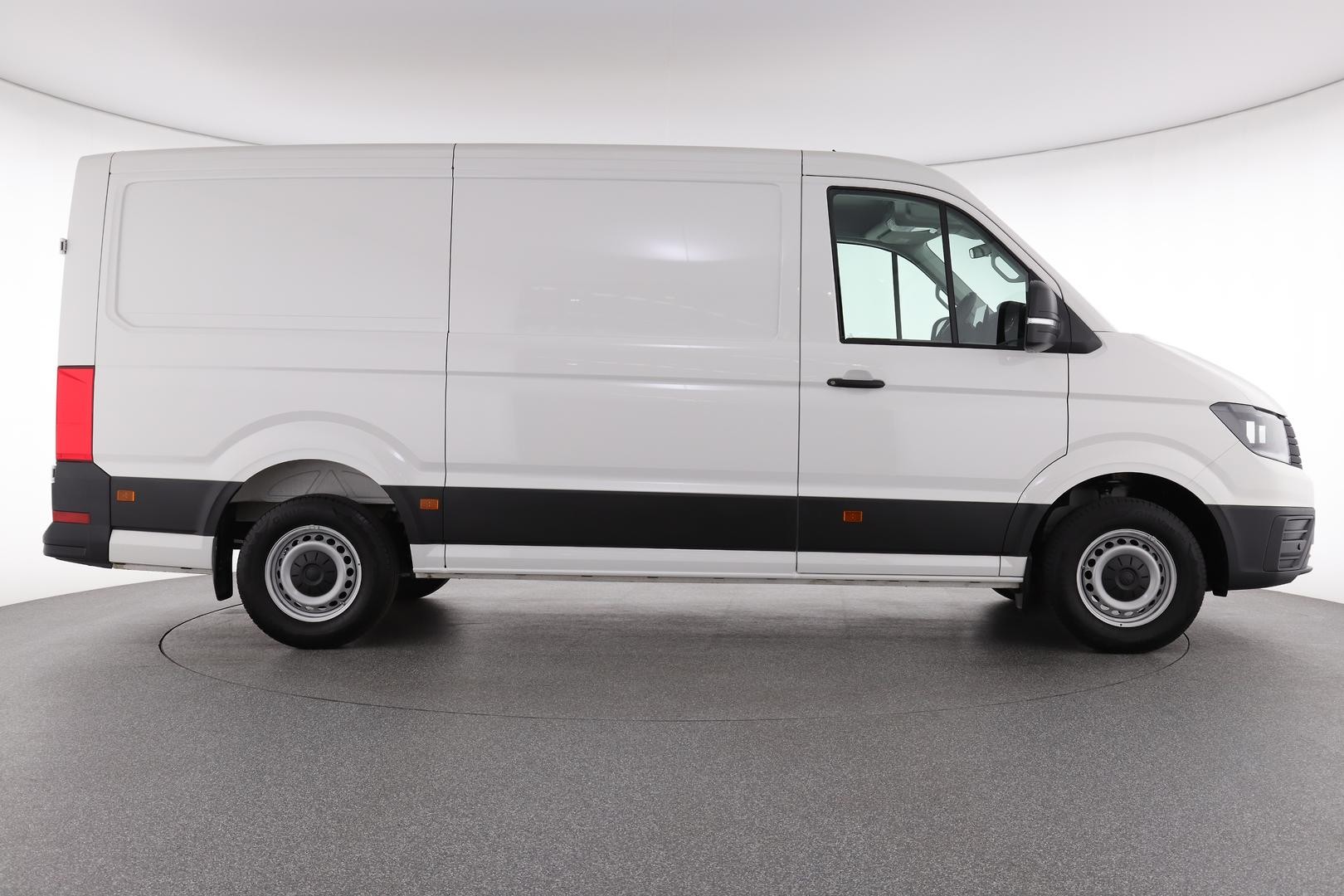 Volkswagen Crafter image 2