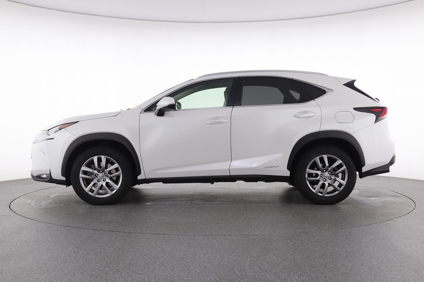 Lexus Nx image 3
