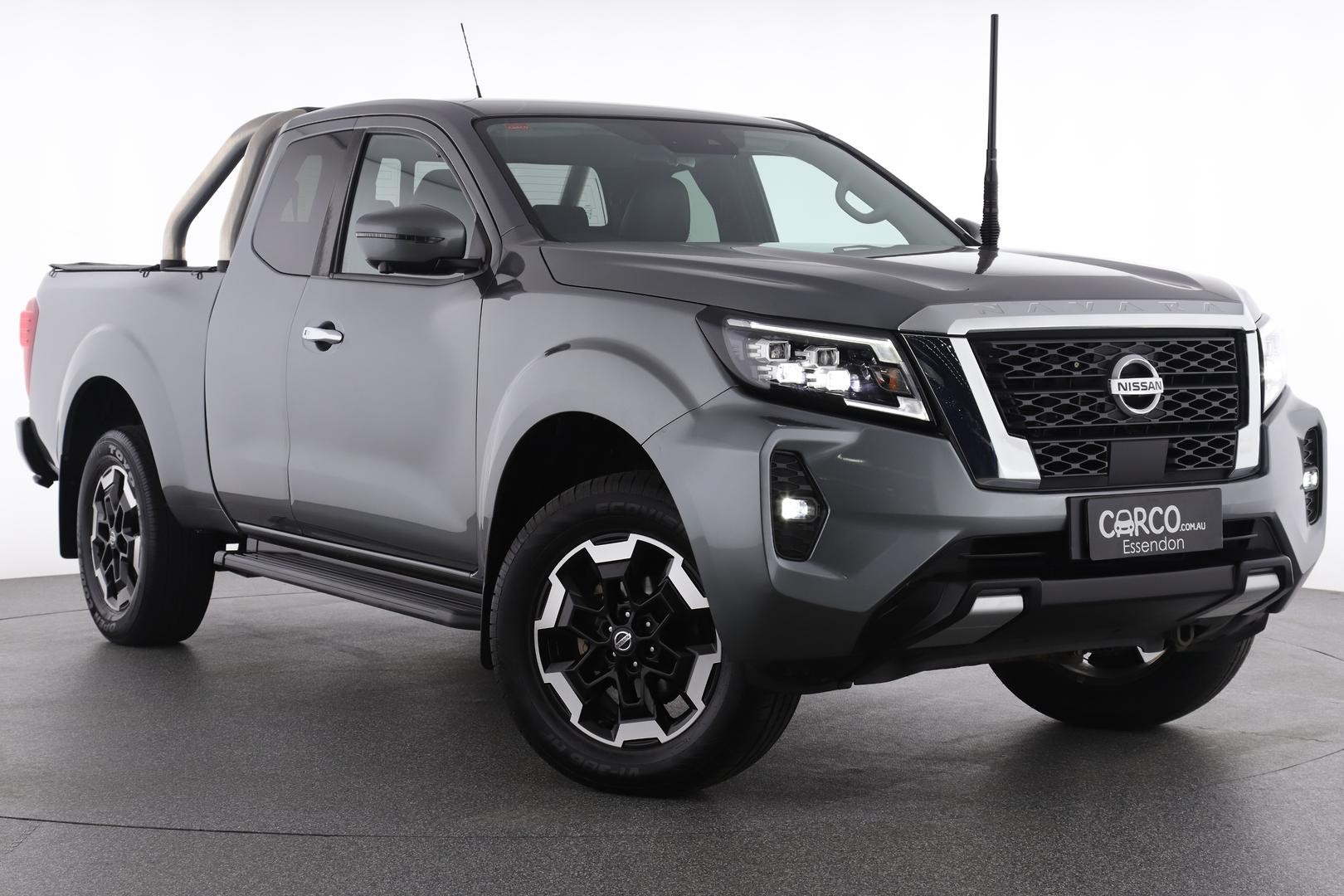 Nissan Navara image 1