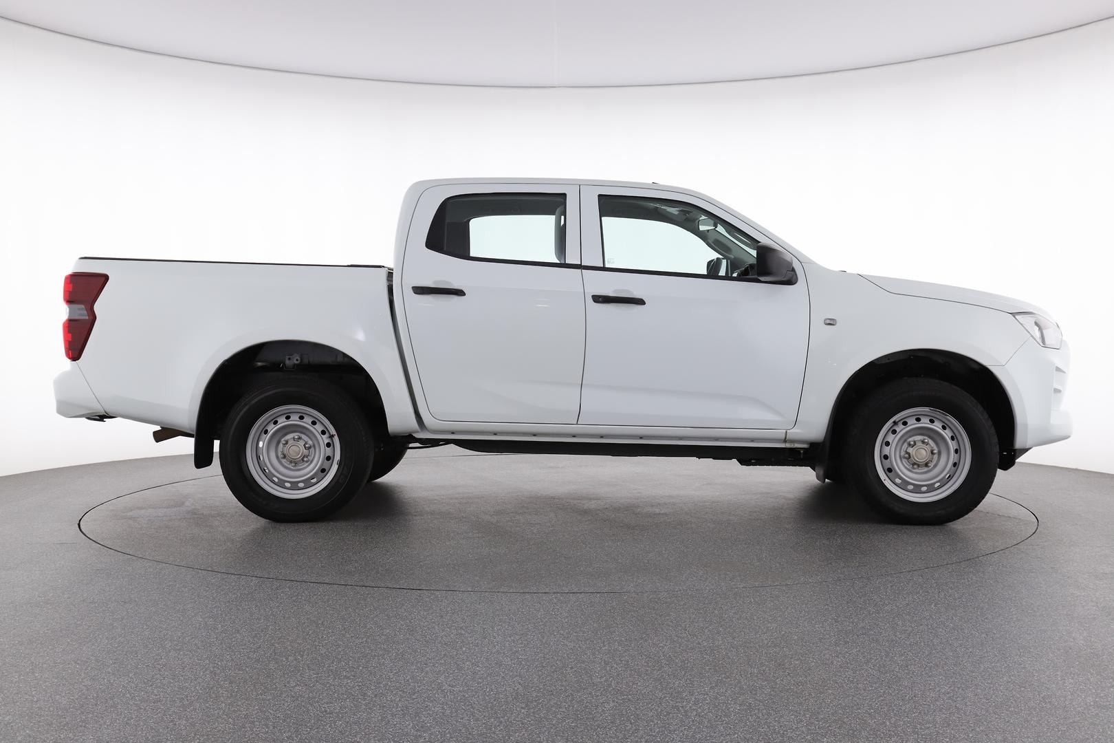 Isuzu D-max image 2