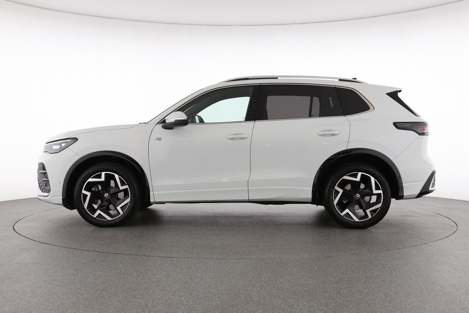 Volkswagen Tiguan image 3