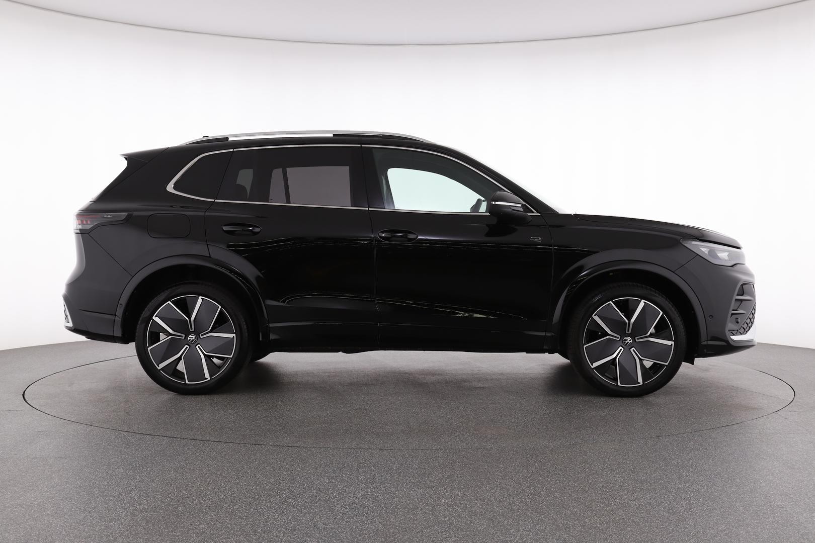 Volkswagen Tiguan image 2