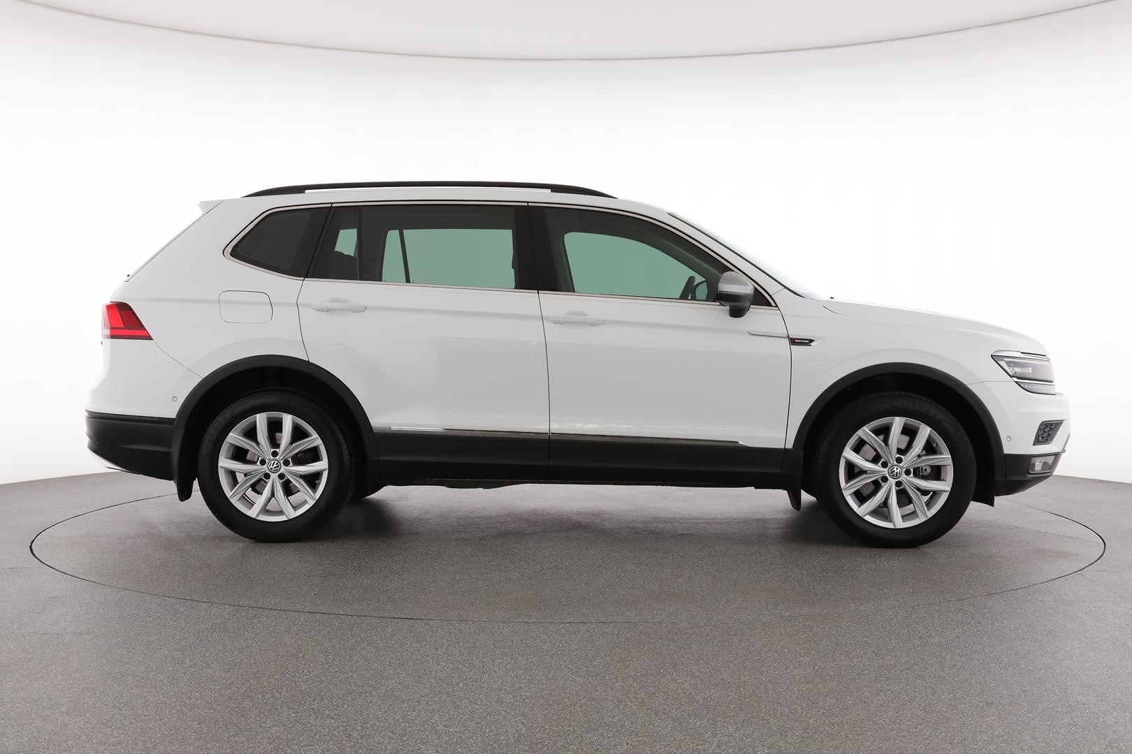 Volkswagen Tiguan image 2