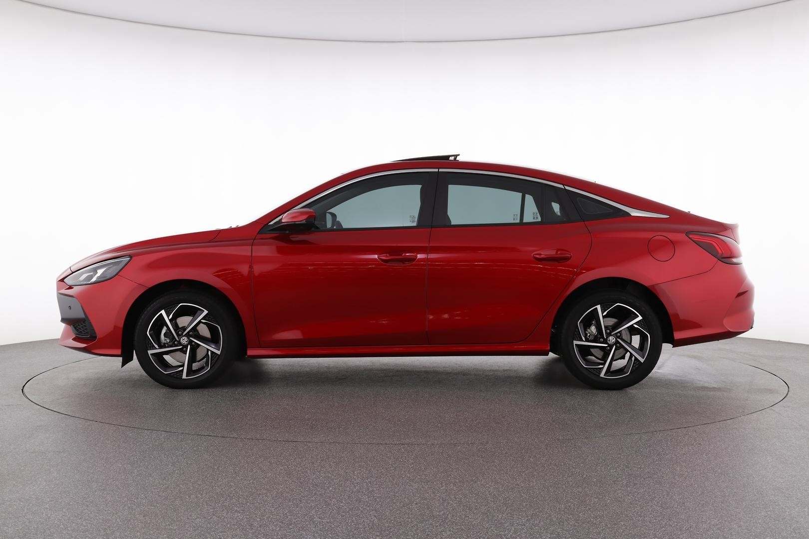 MG Mg5 image 3