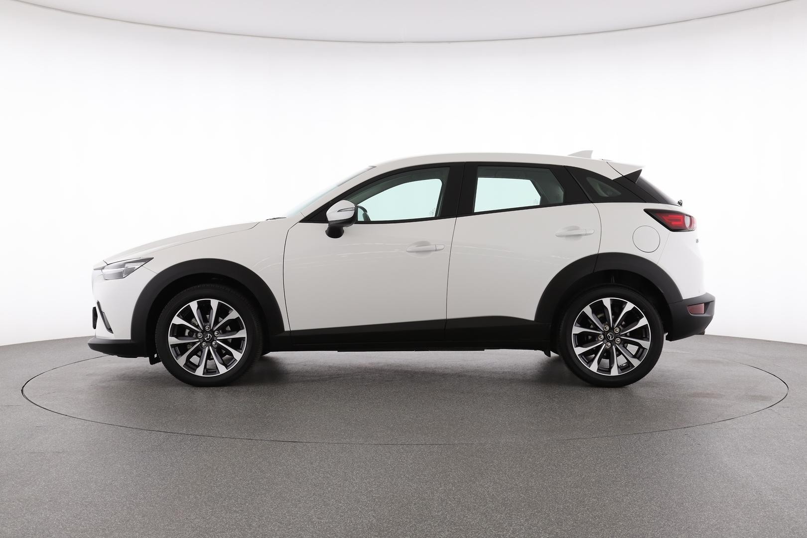 Mazda Cx-3 image 3