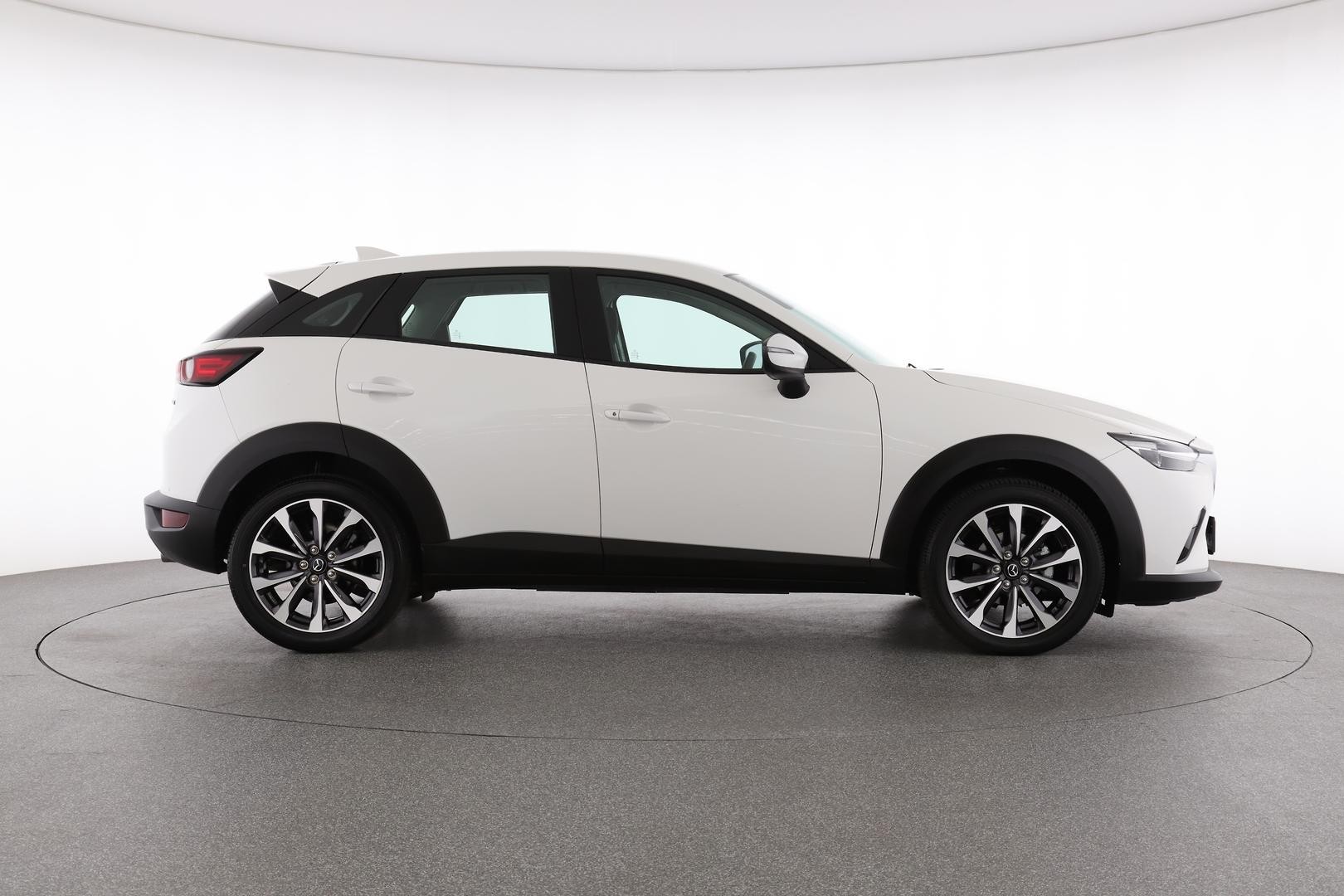Mazda Cx-3 image 2