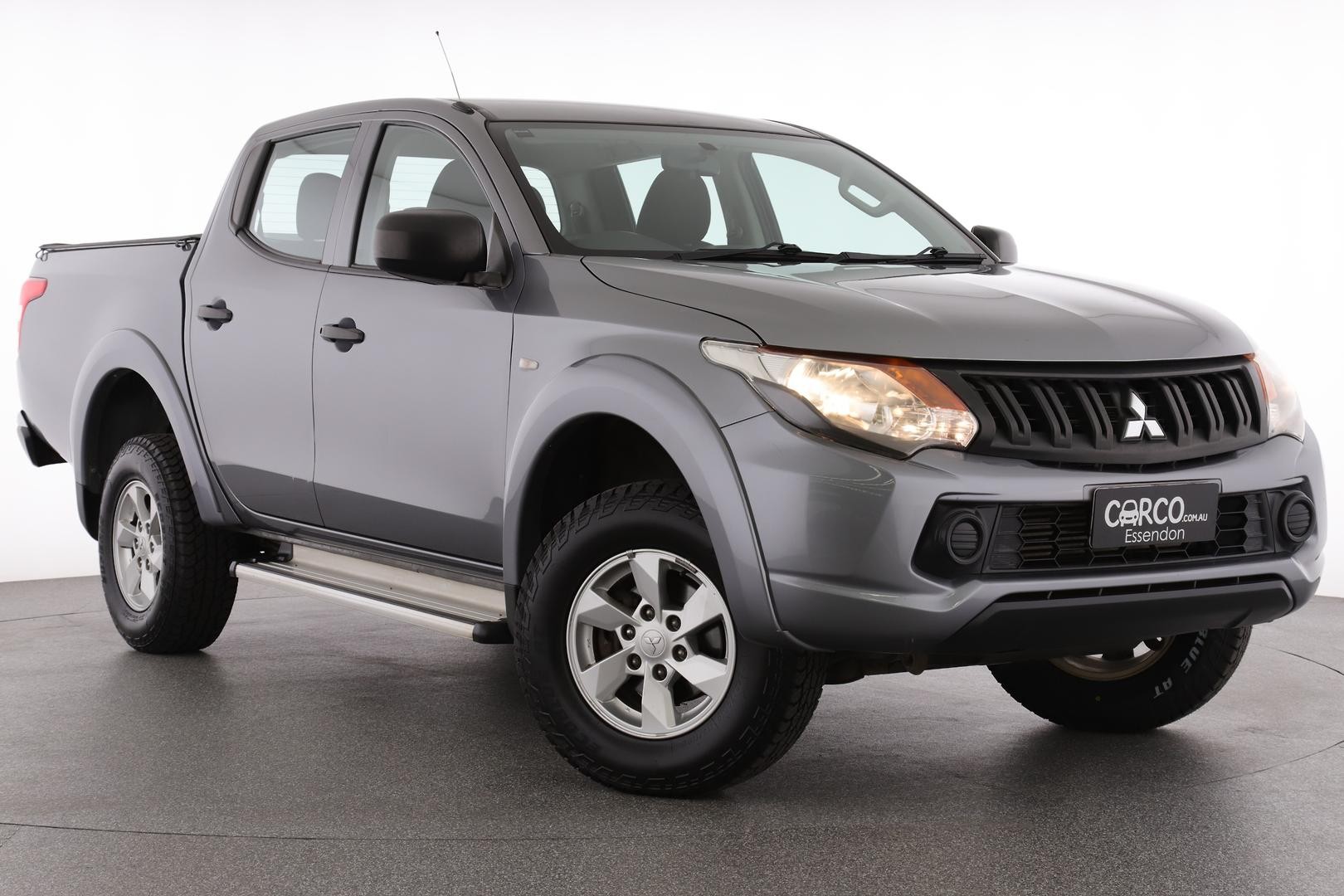 Mitsubishi Triton image 1