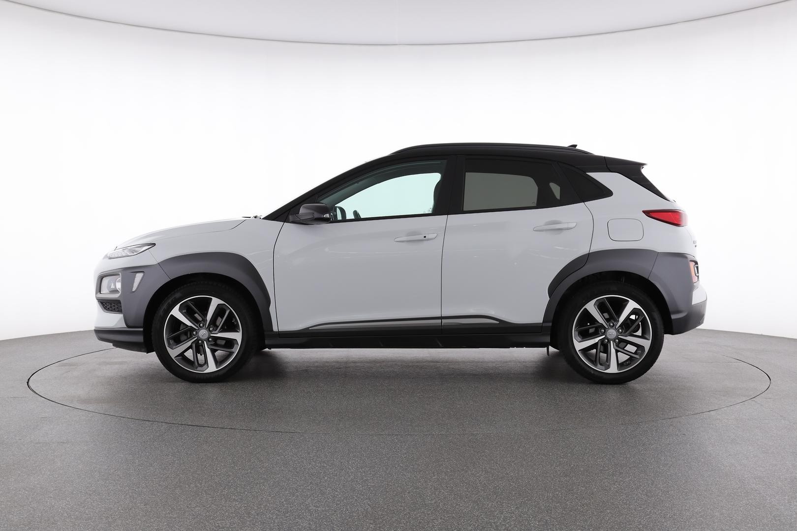 Hyundai Kona image 3