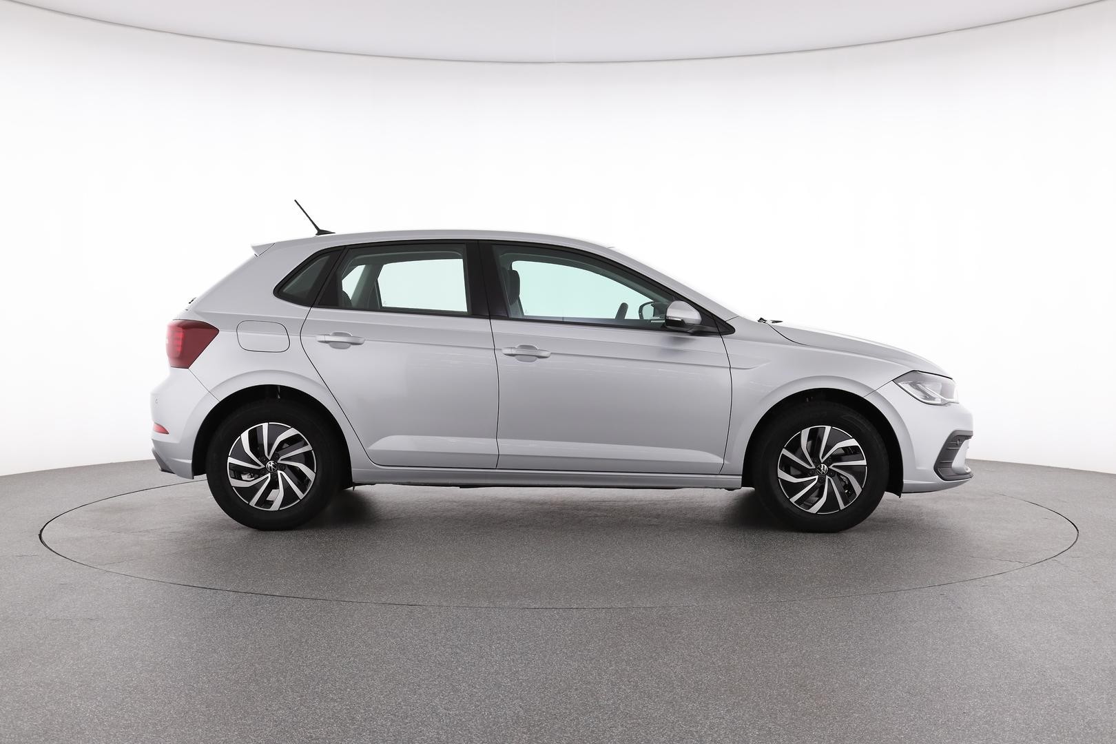 Volkswagen Polo image 2