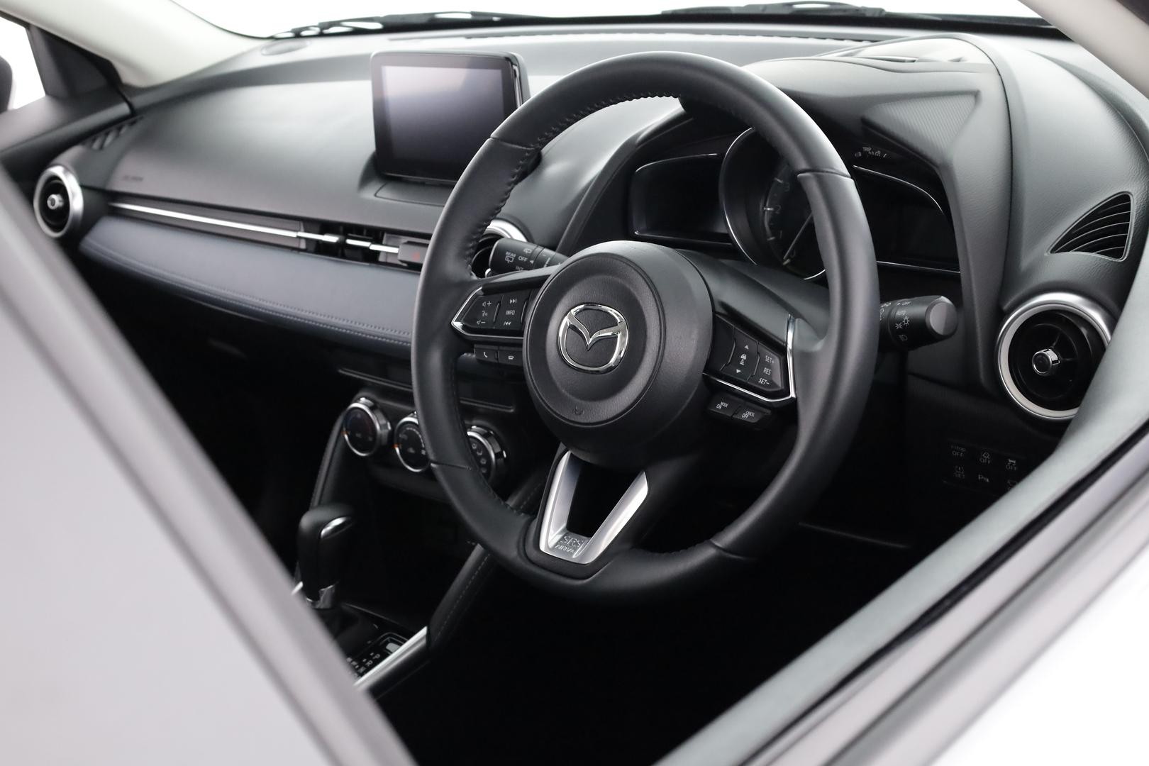 Mazda 2 image 4