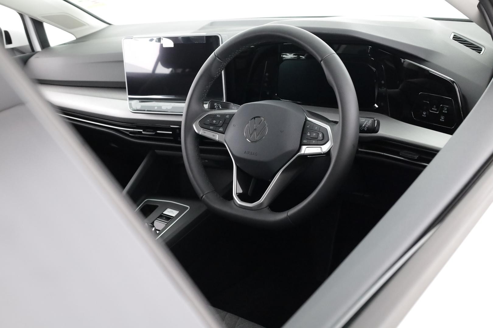 Volkswagen Golf image 4