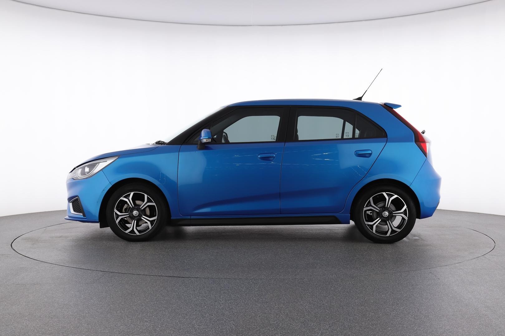 MG Mg3 image 3