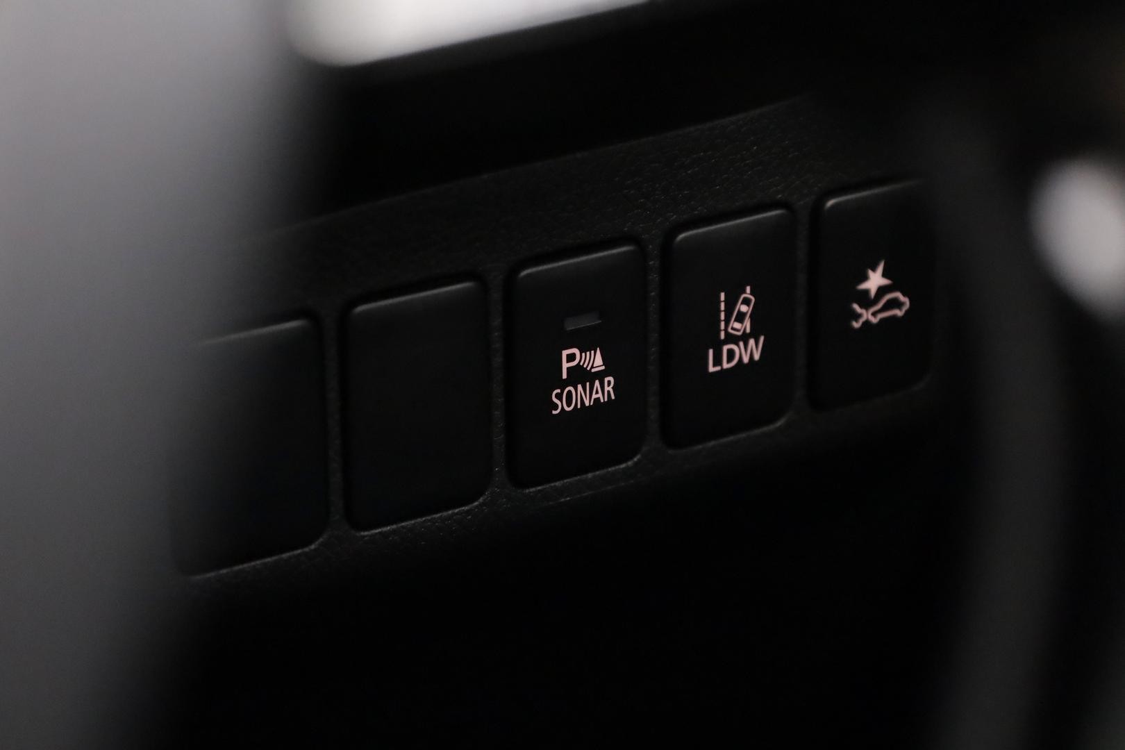 Mitsubishi Outlander image 3