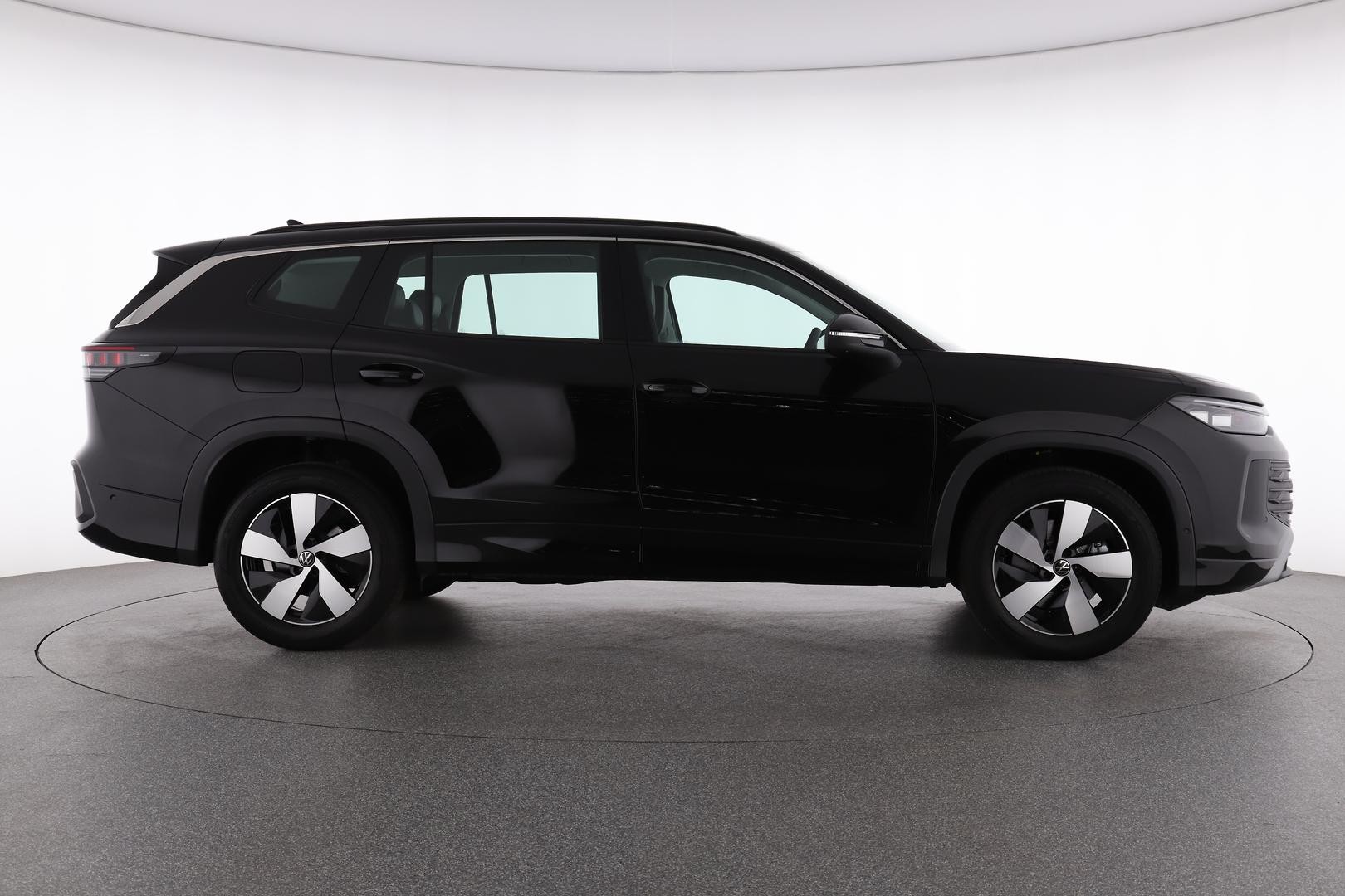 Volkswagen Tayron image 2