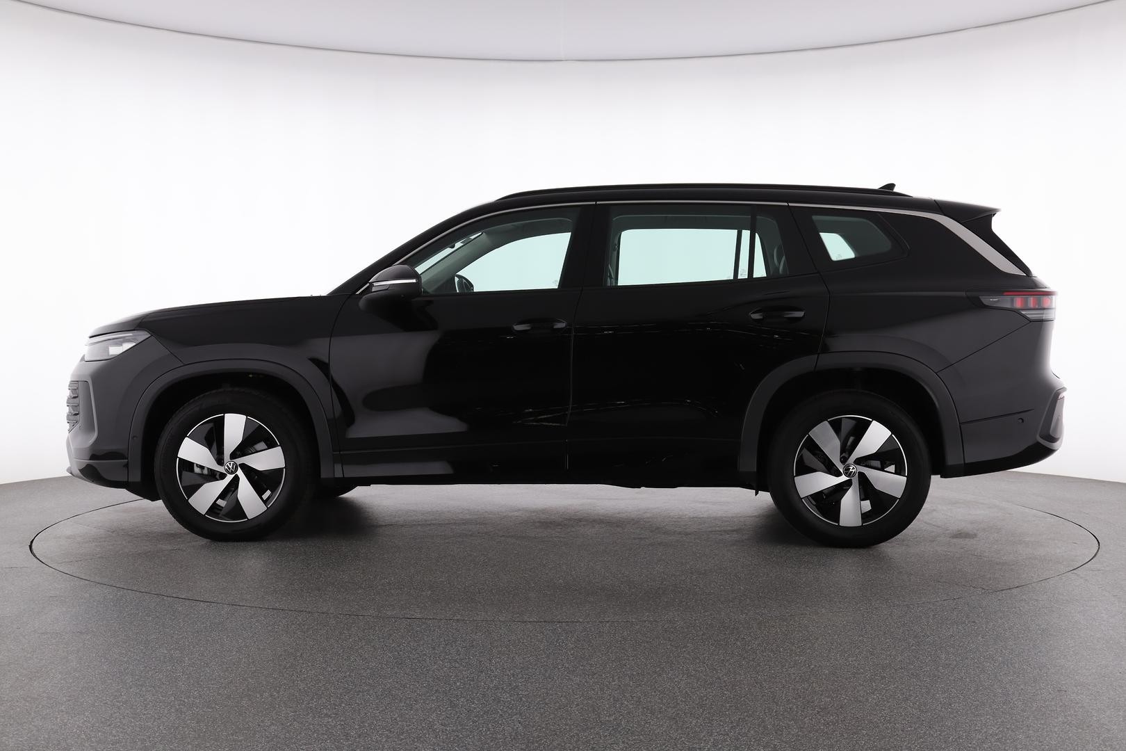 Volkswagen Tayron image 3