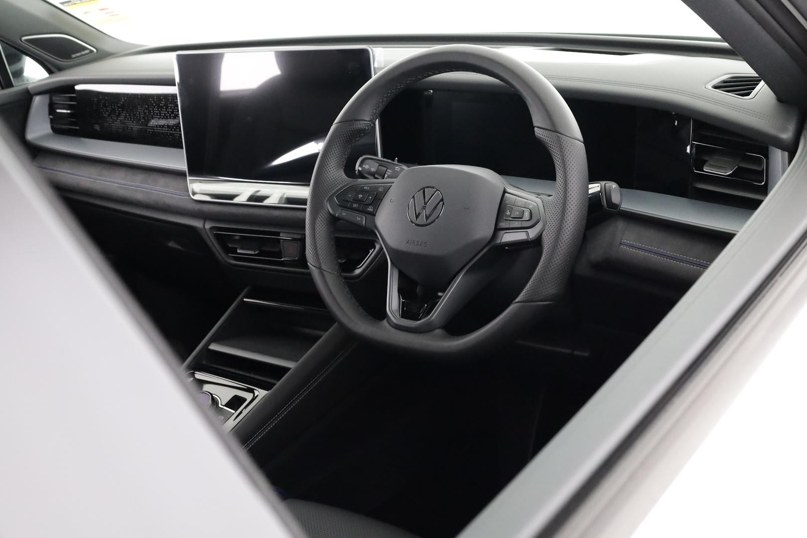 Volkswagen Tayron image 4