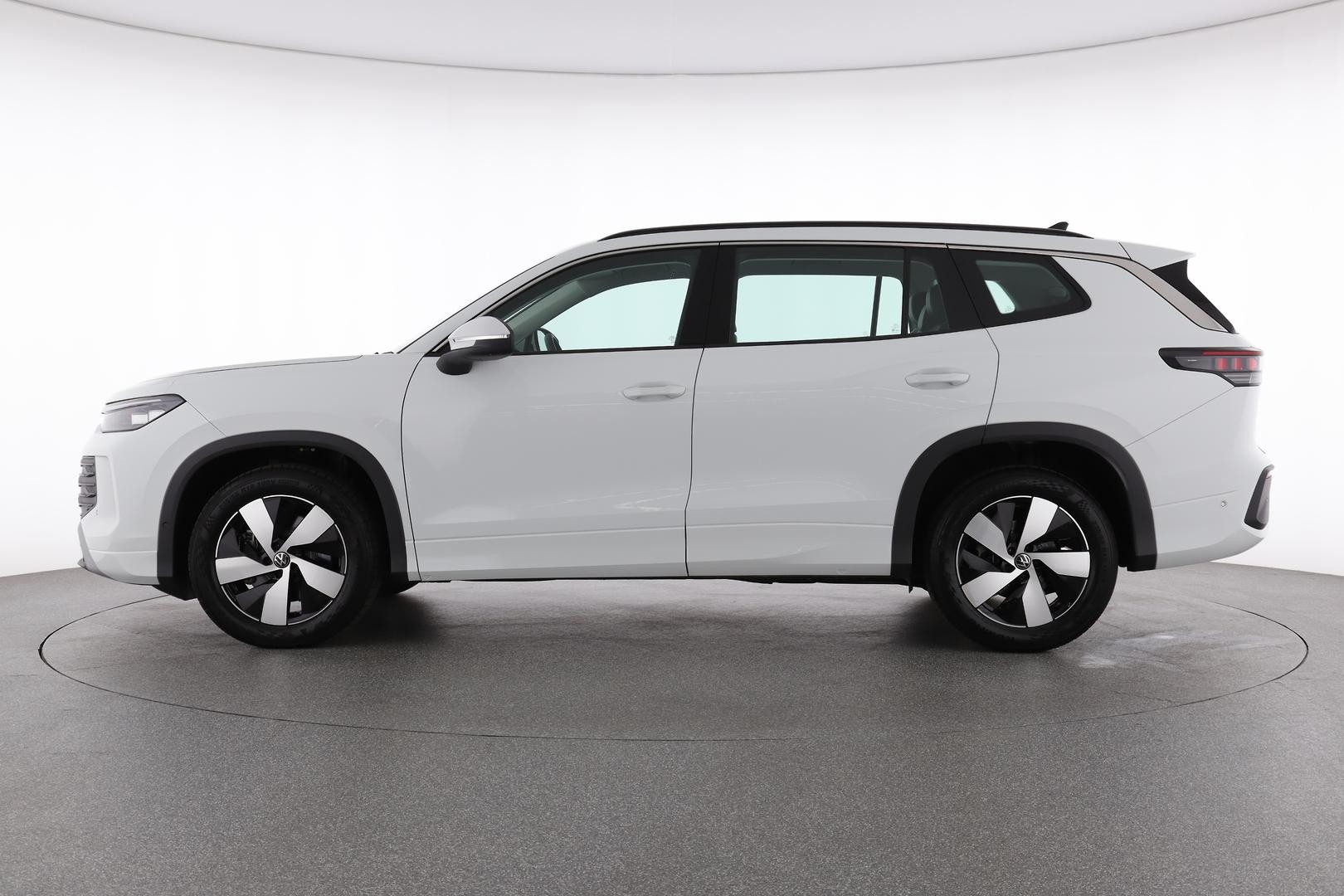 Volkswagen Tayron image 3