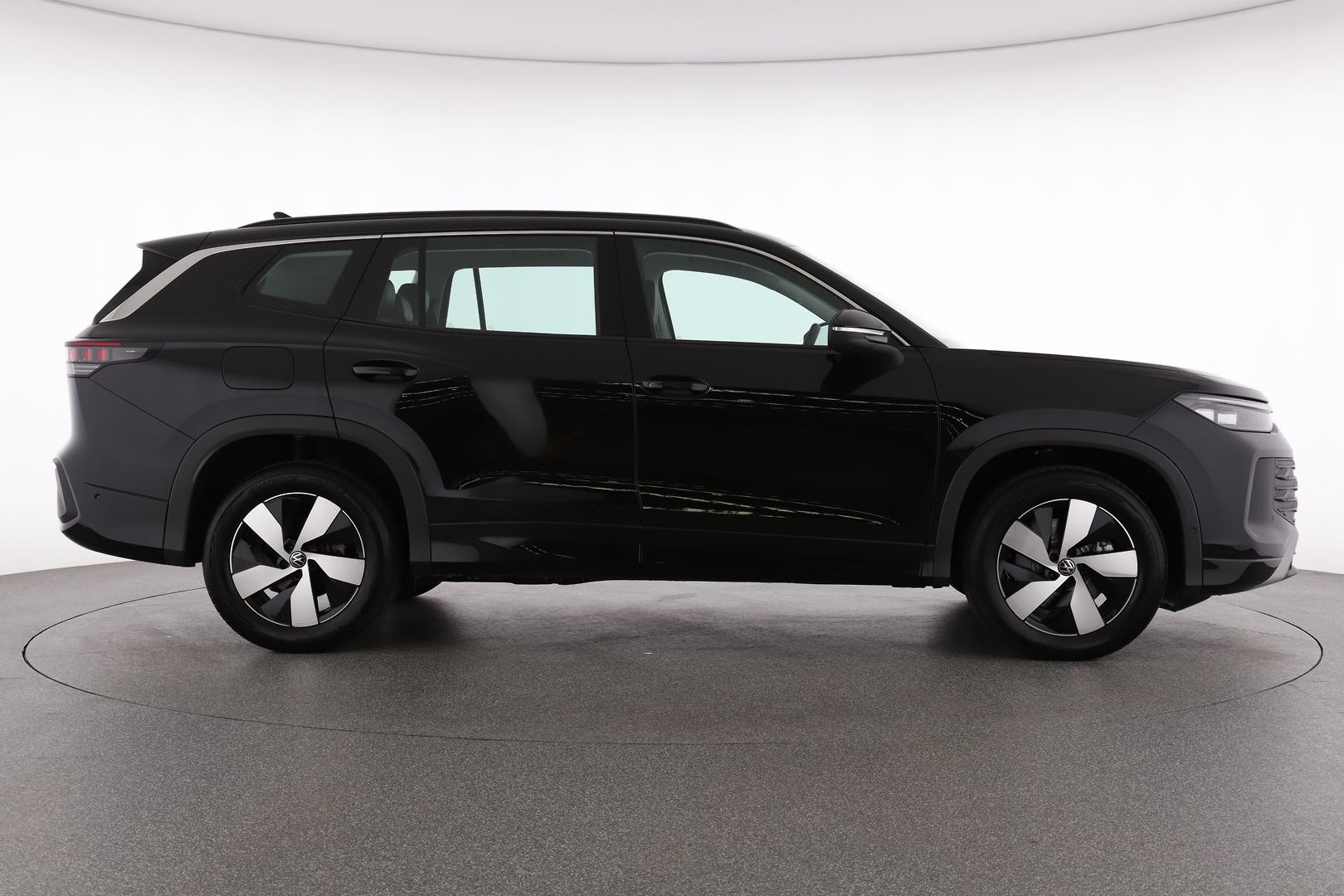 Volkswagen Tayron image 2
