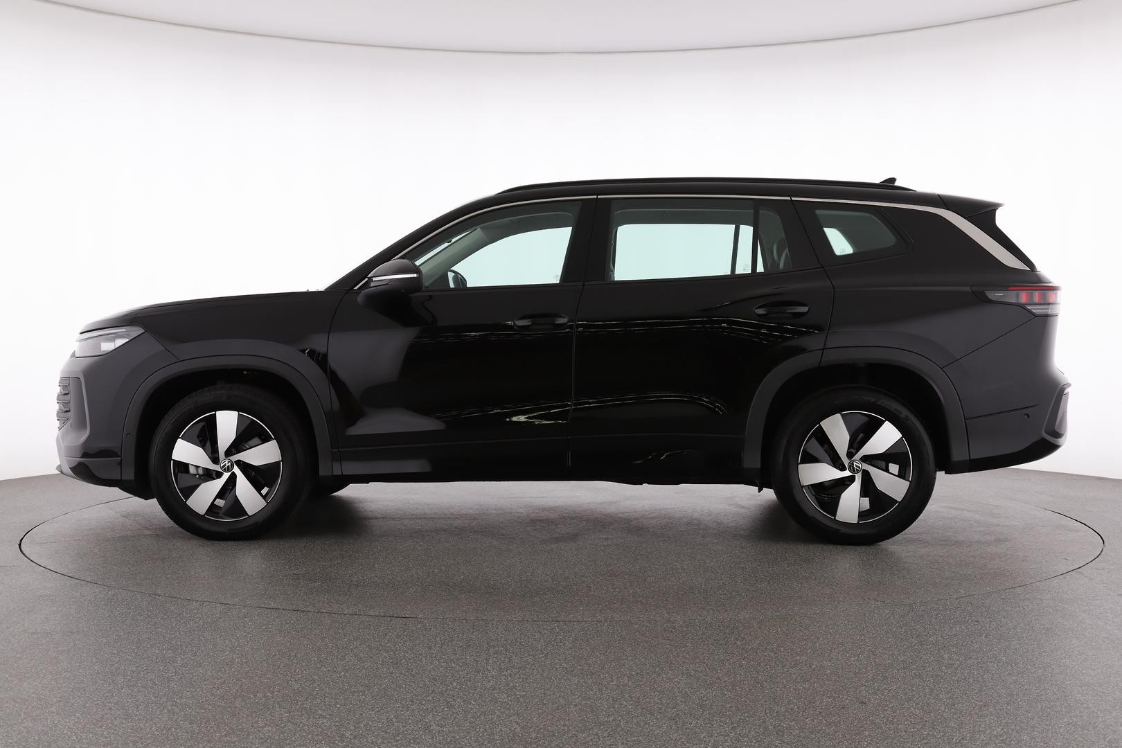 Volkswagen Tayron image 3