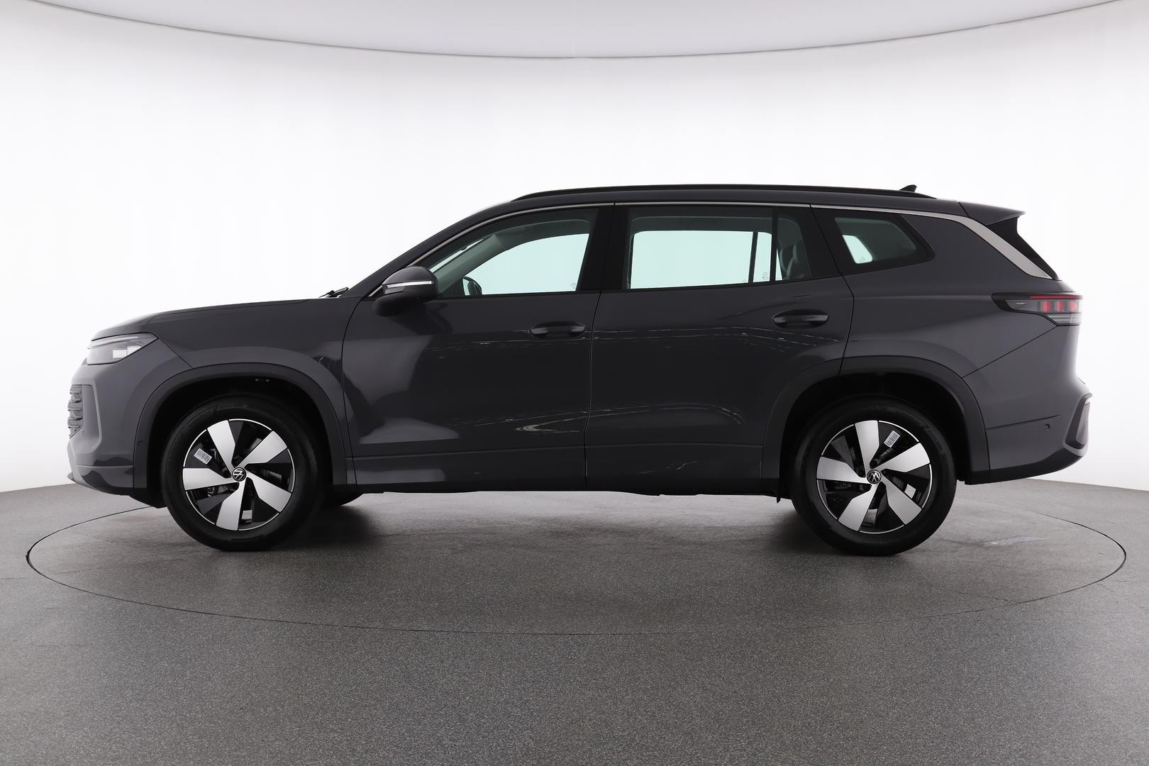 Volkswagen Tayron image 3