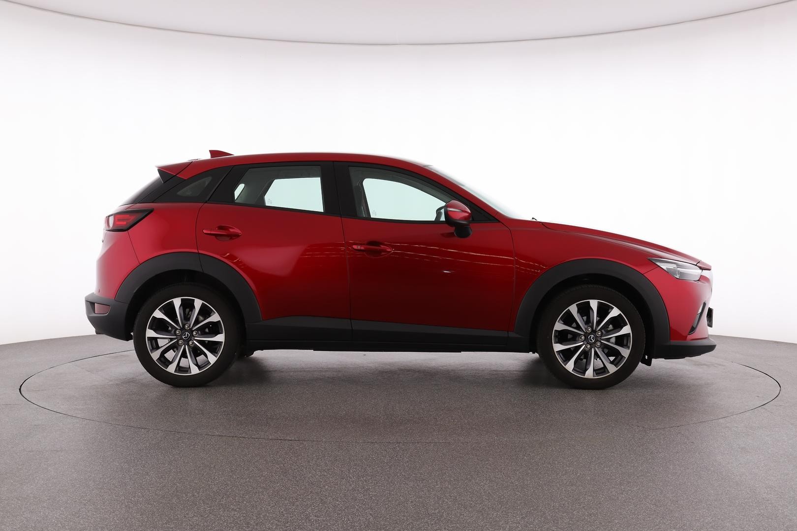 Mazda Cx-3 image 2