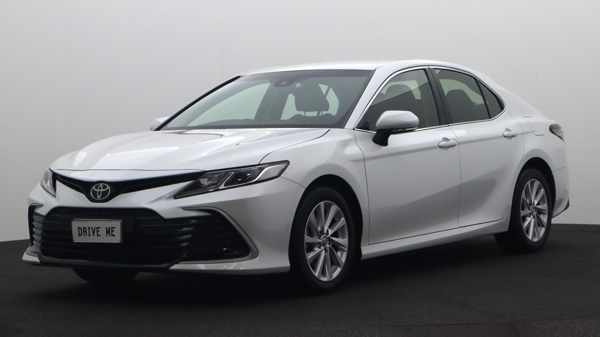 Toyota Camry image 1