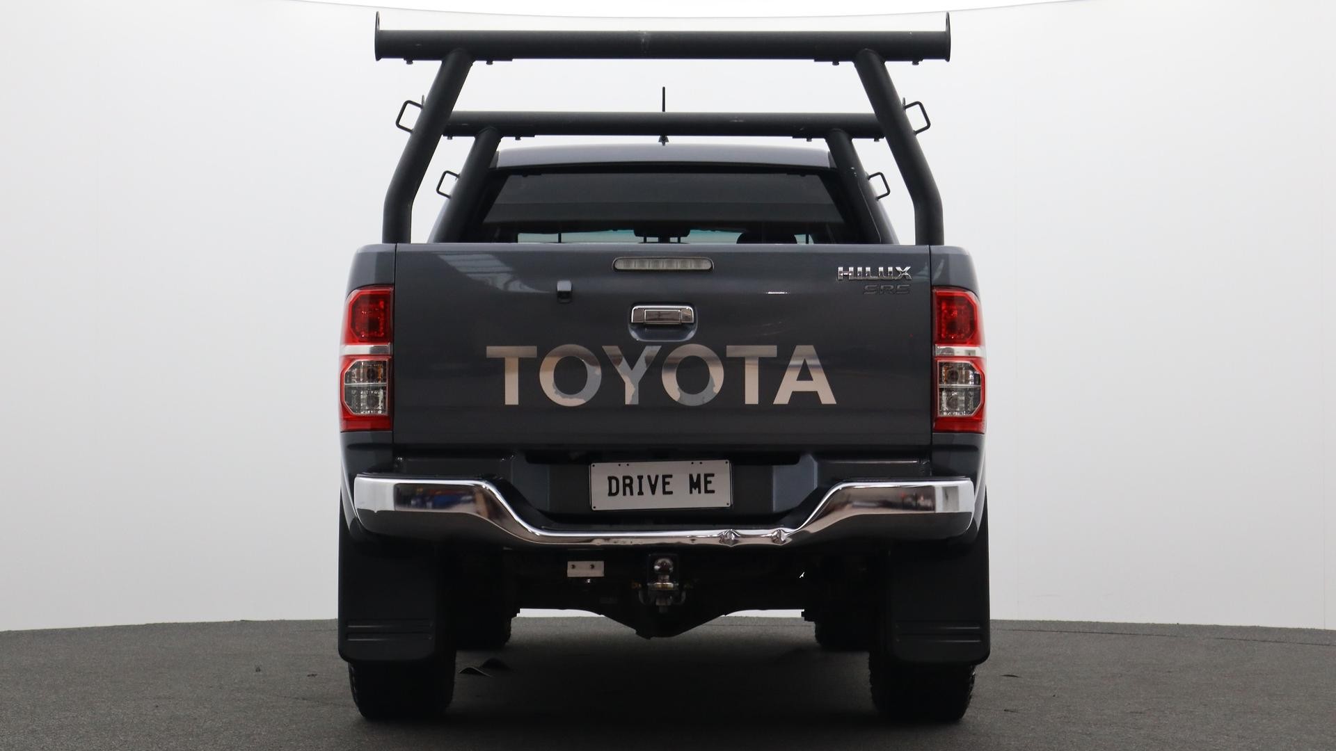 Toyota Hilux image 3