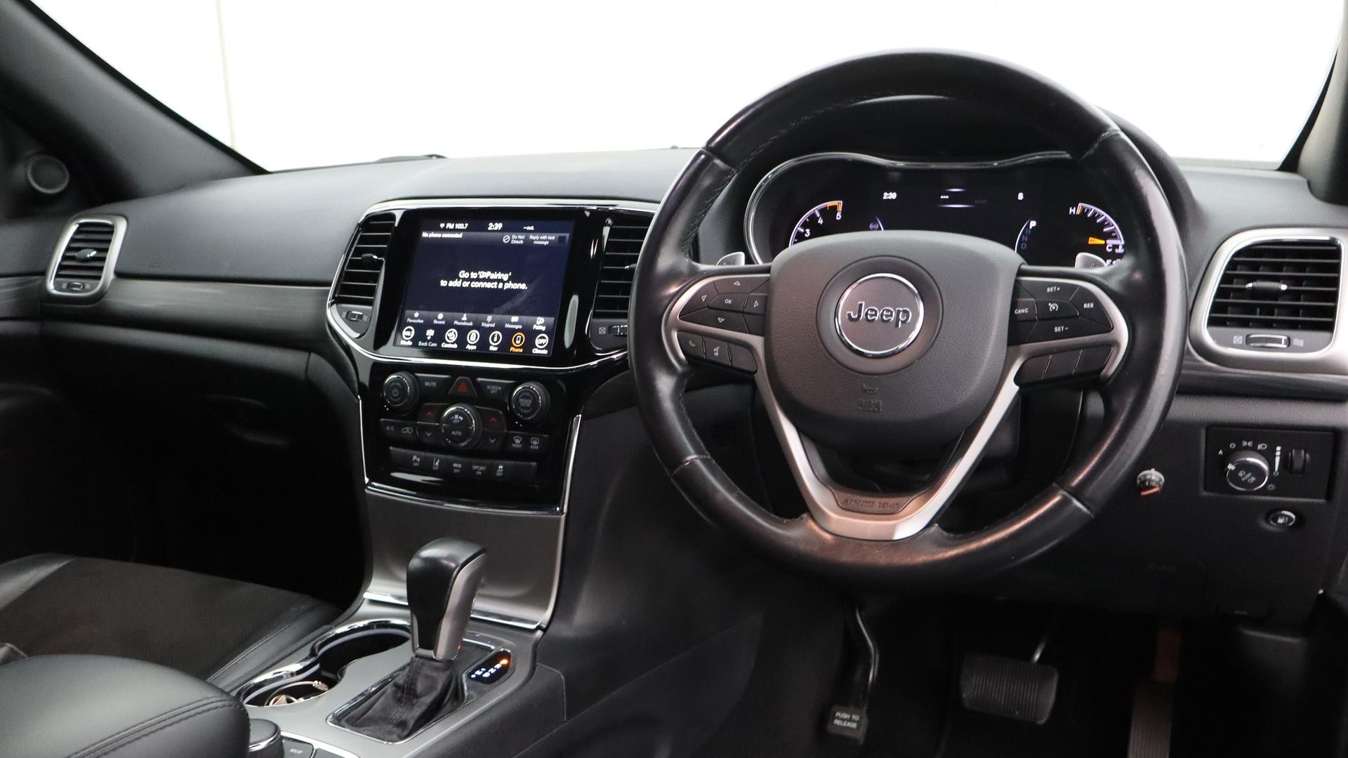 Jeep Grand Cherokee image 4