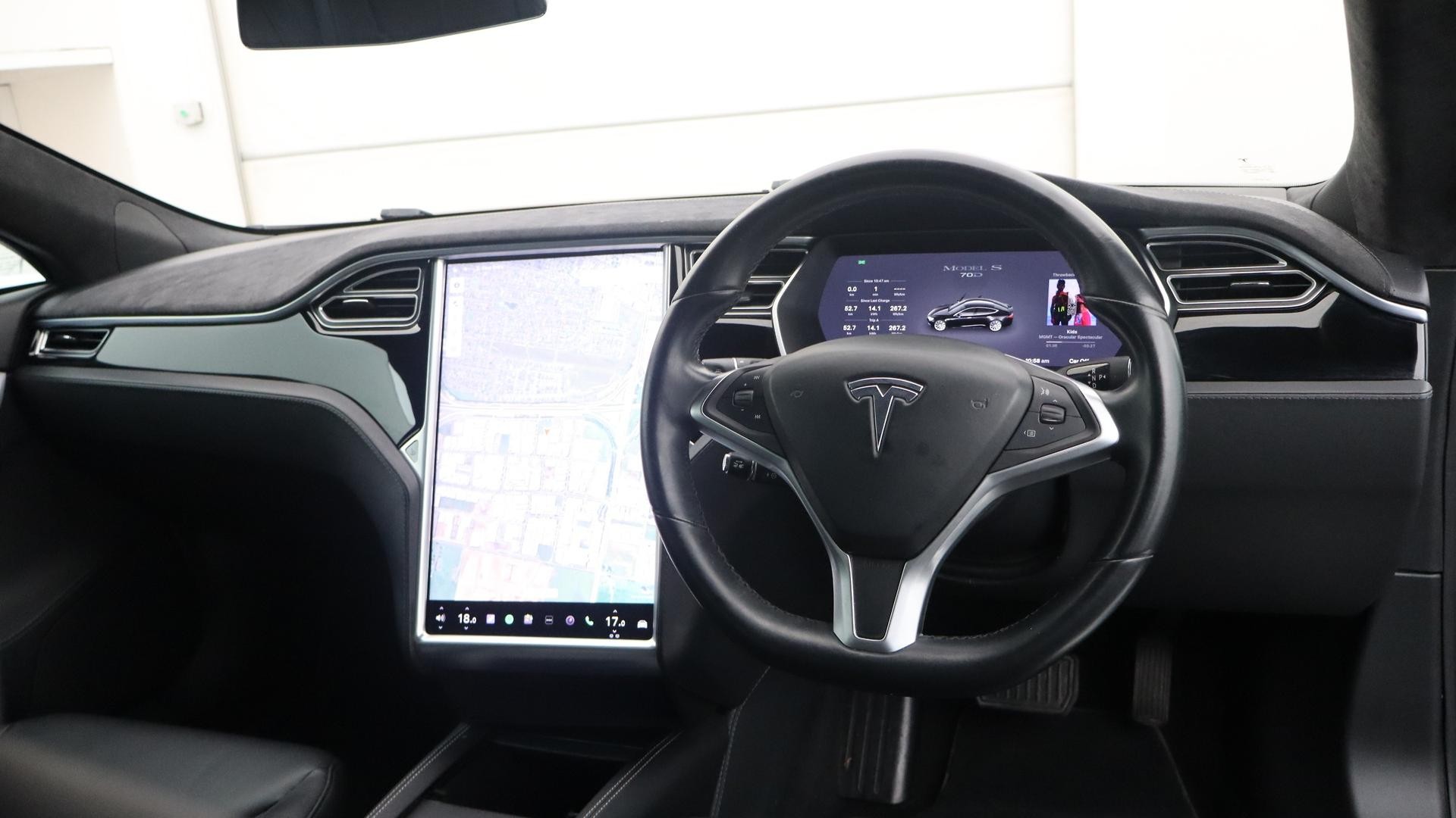 Tesla Model S image 4