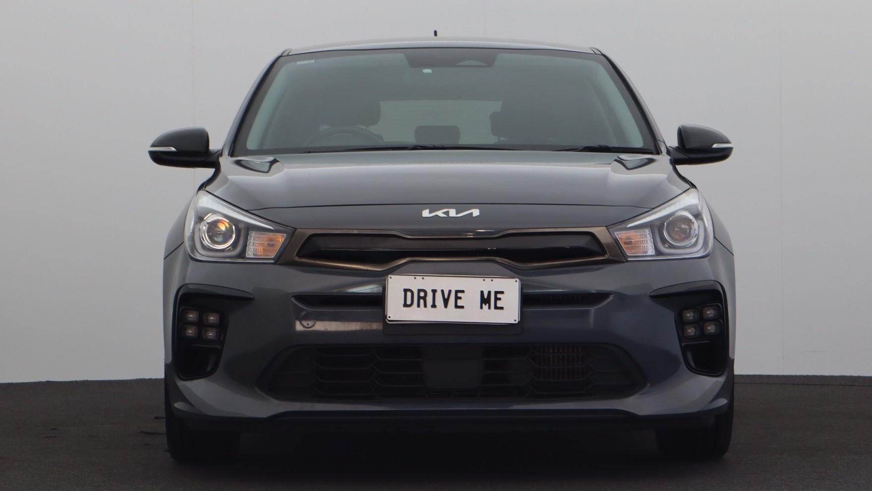 Kia Rio image 2