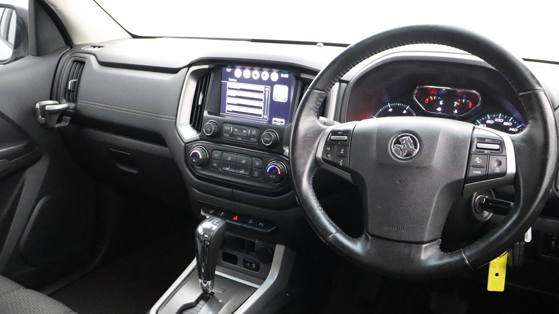 Holden Colorado image 4