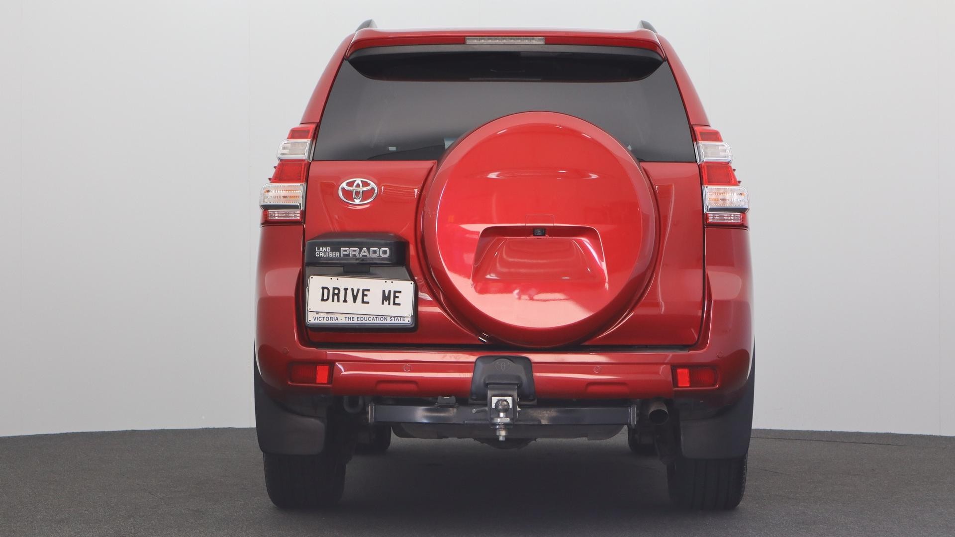 Toyota Landcruiser Prado image 3