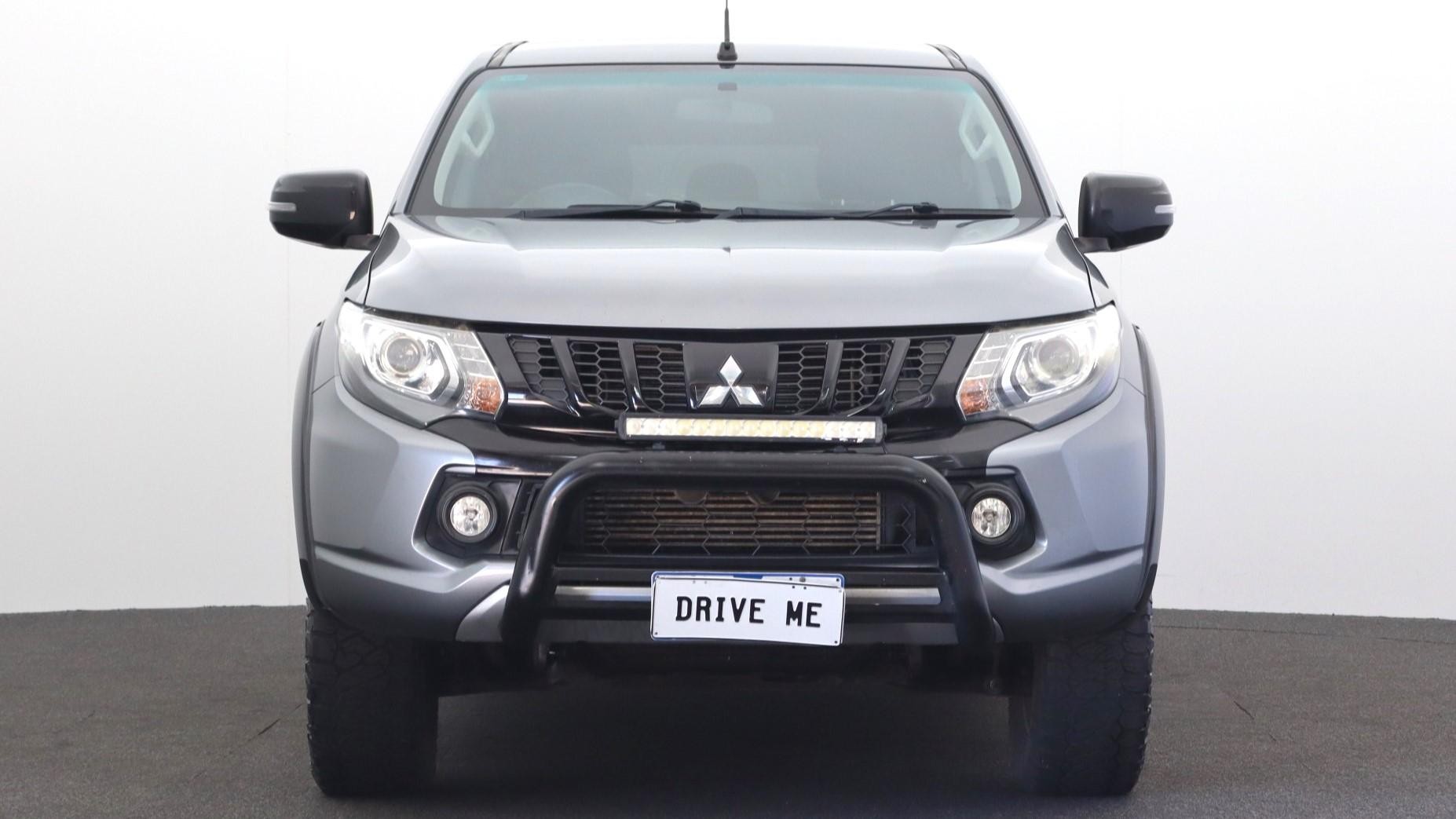 Mitsubishi Triton image 2