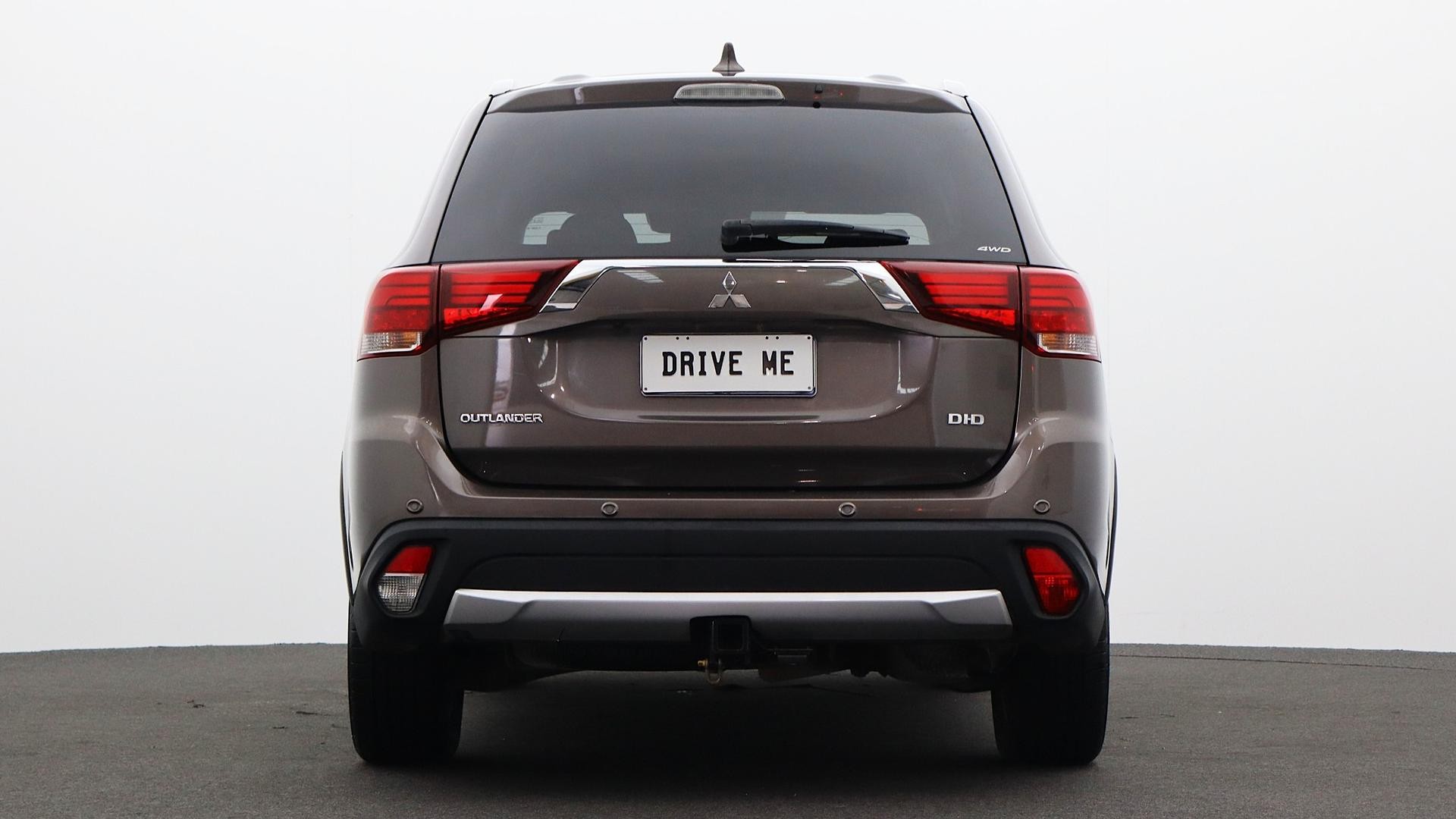 Mitsubishi Outlander image 3