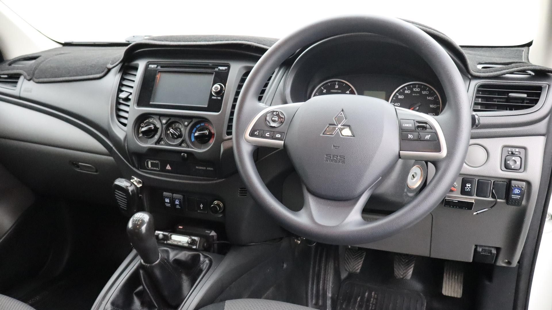 Mitsubishi Triton image 4