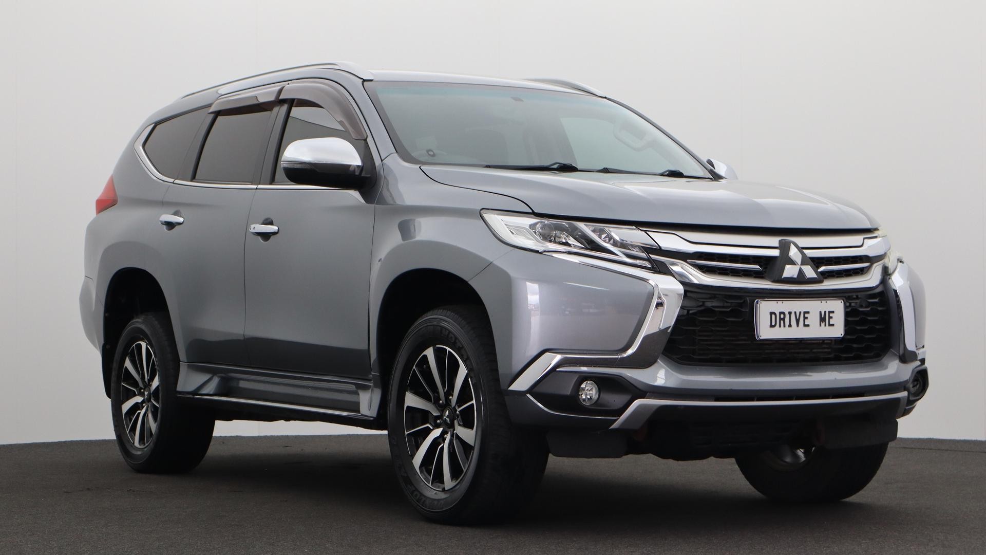 Mitsubishi Pajero Sport image 4