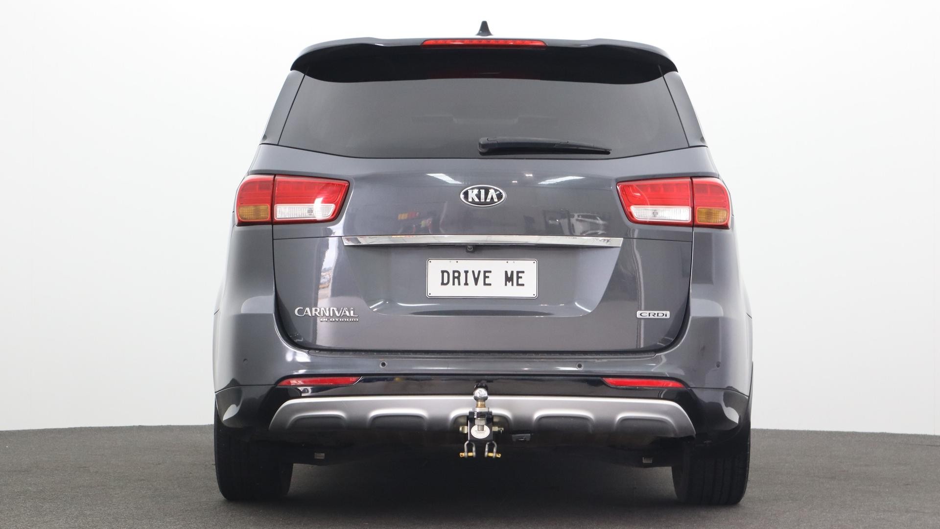 Kia Carnival image 3