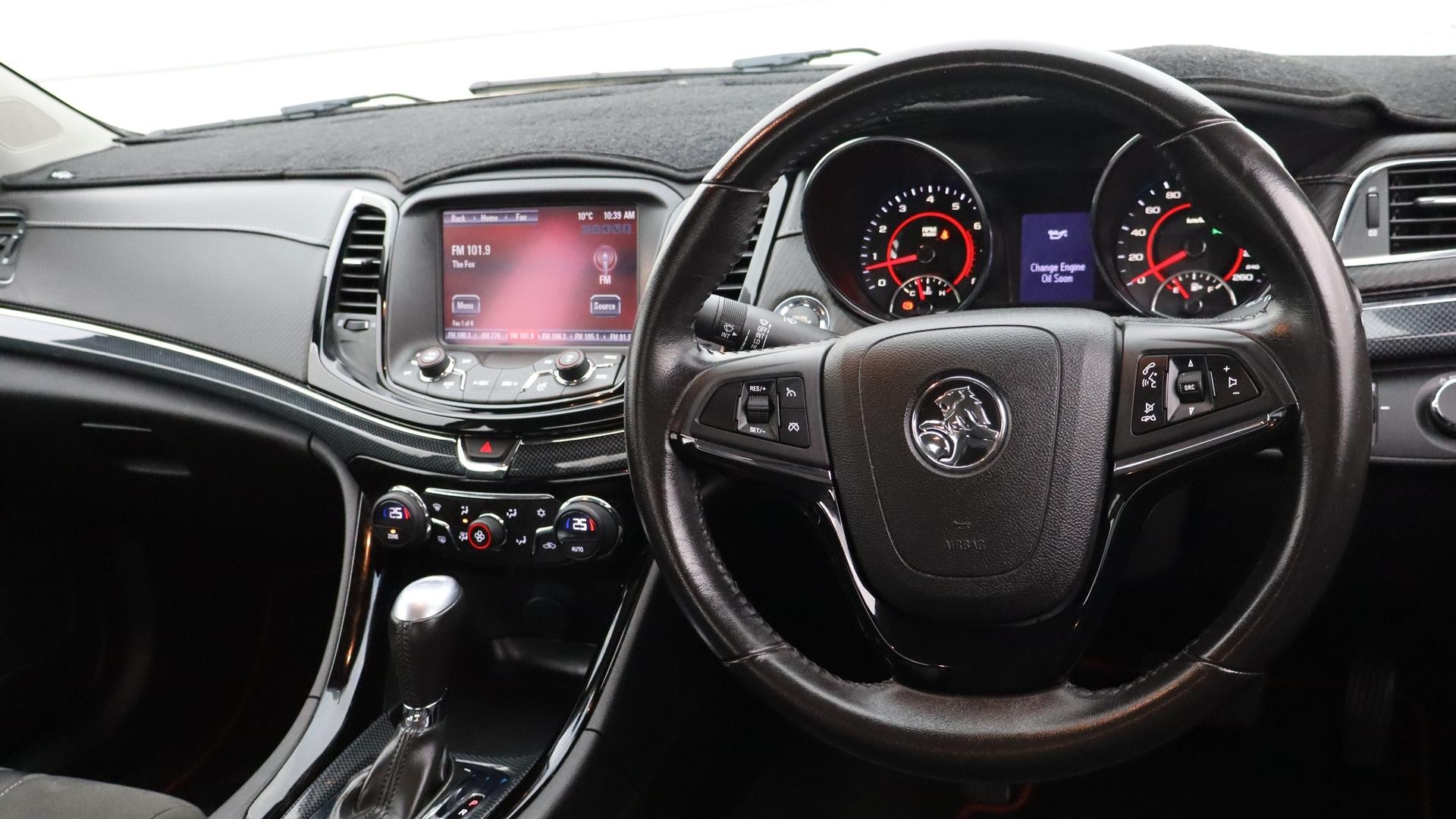 Holden Commodore image 4