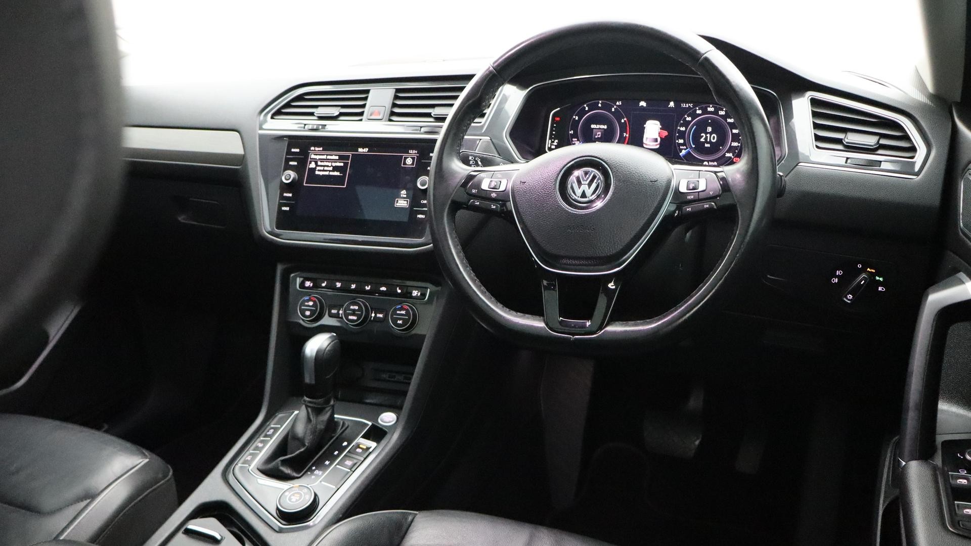 Volkswagen Tiguan image 4